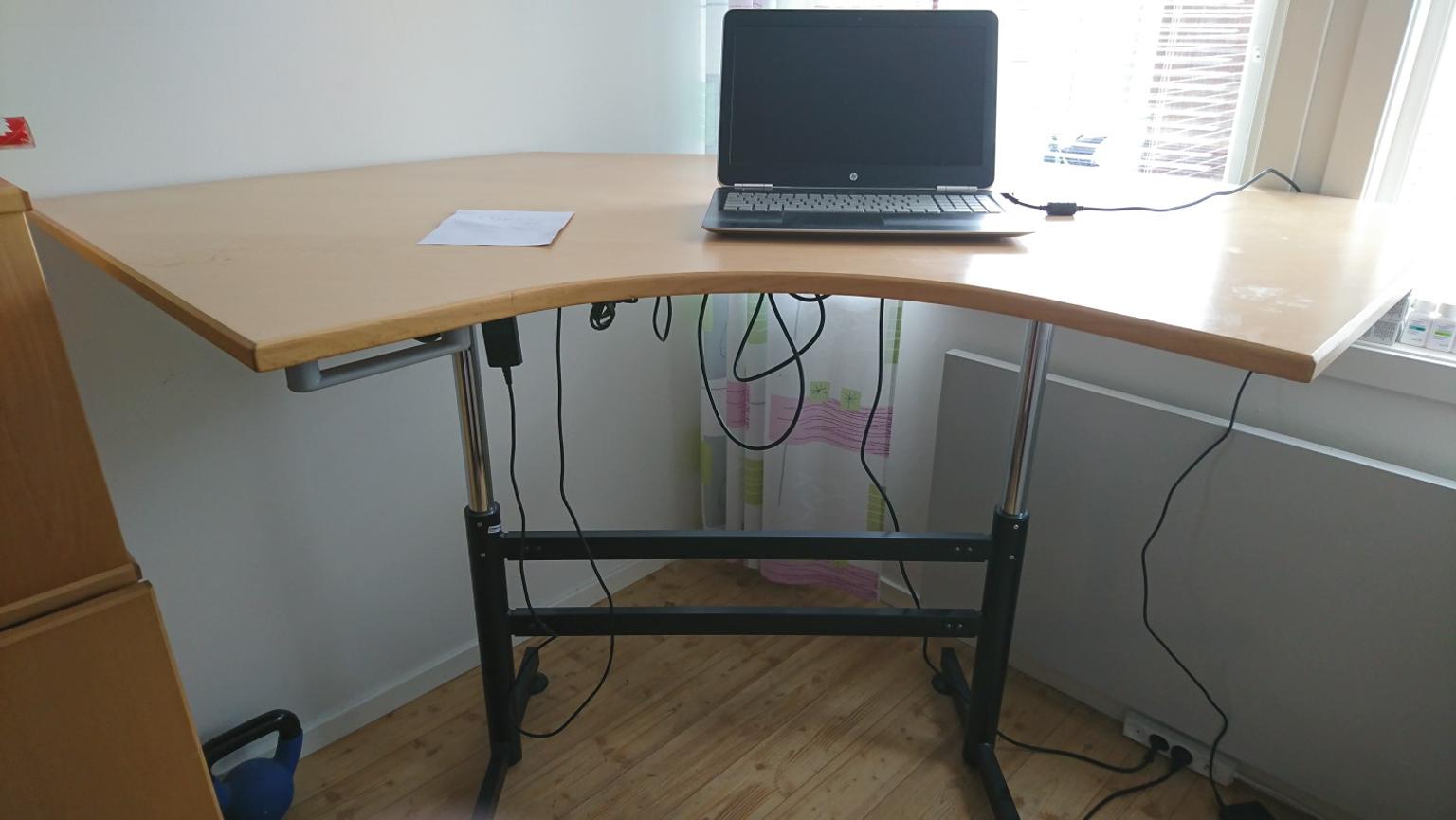 Skrivbord Data Skrivbord Databord in 19453 Ekeby für SEK 800,00 zum Verkauf Shpock AT