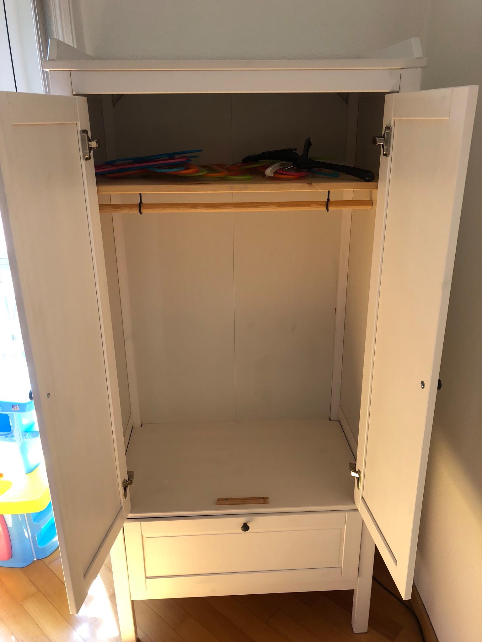 Armadio guardaroba bambini SUNDVIK di IKEA in 20133 Milano for €85.00