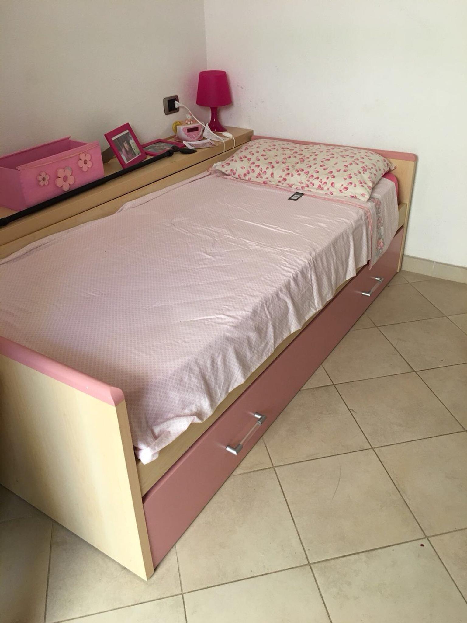 Letto singolo con estraibile La Maddalena OT in 20821 Meda for €80.00
