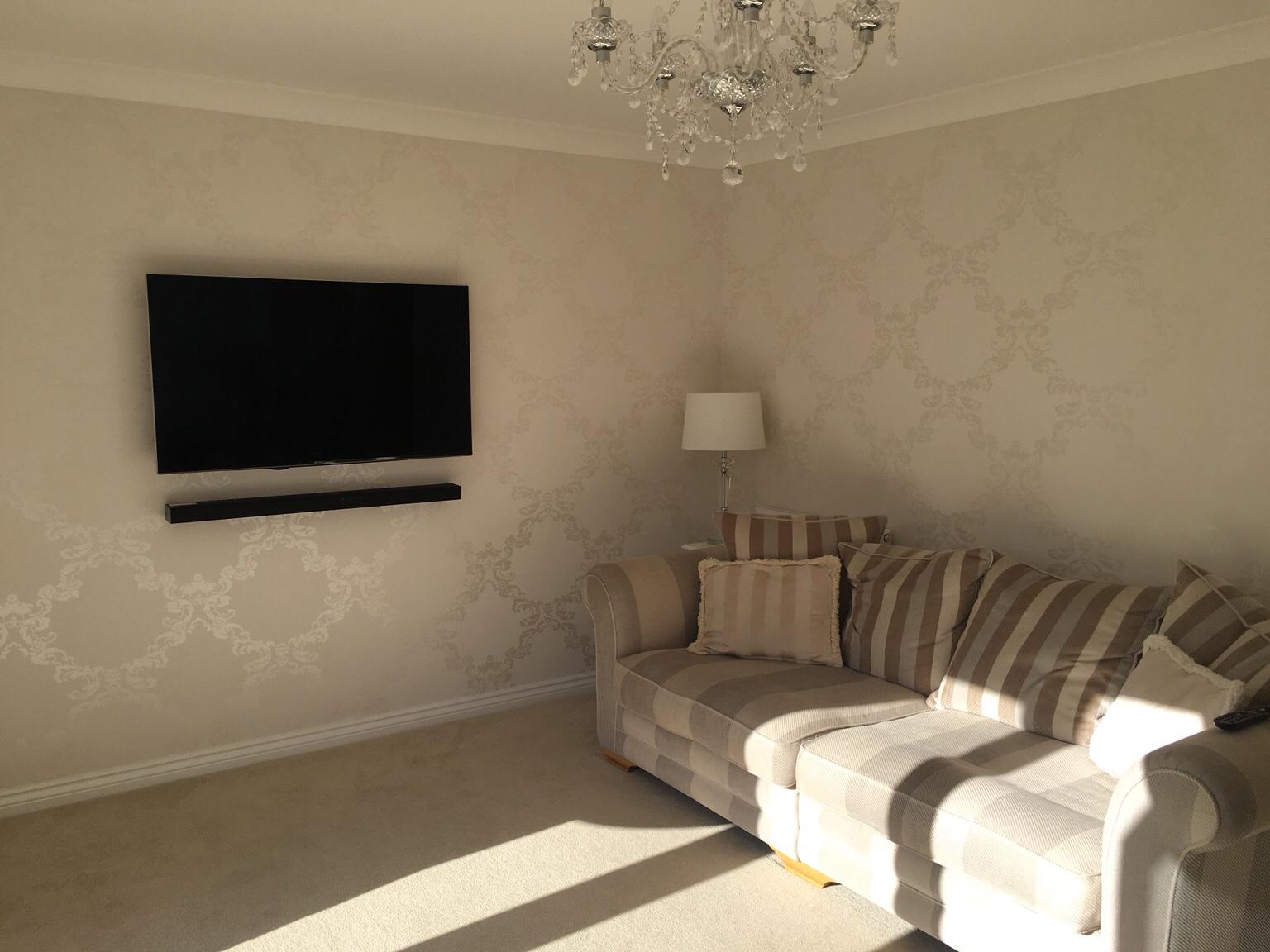 Living Room Wallpaper Laura Ashley In fashion insider amanda brooks s english country home the