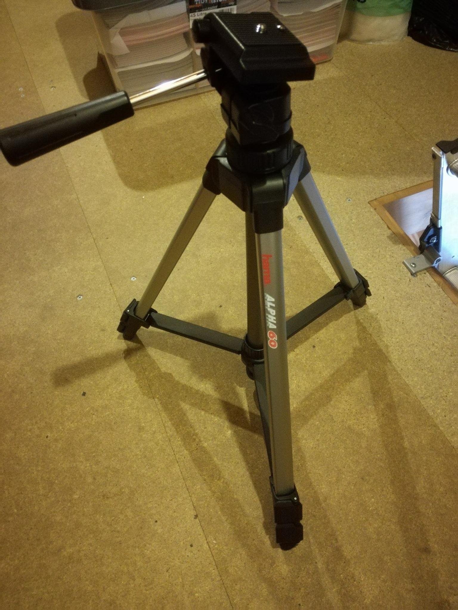 Hama alpha 60 camera/video tripod in S62 Rotherham for £10.00 for sale