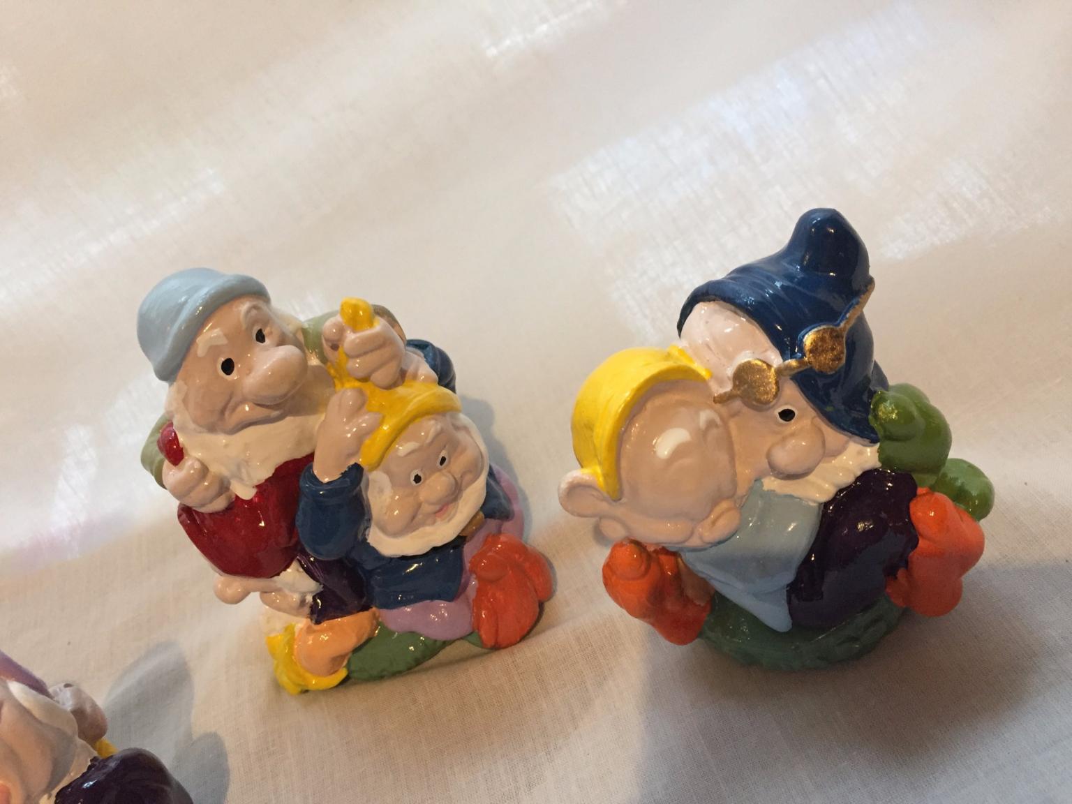 Disney Seven Dwarfs Garden Gnomes Fasci Garden