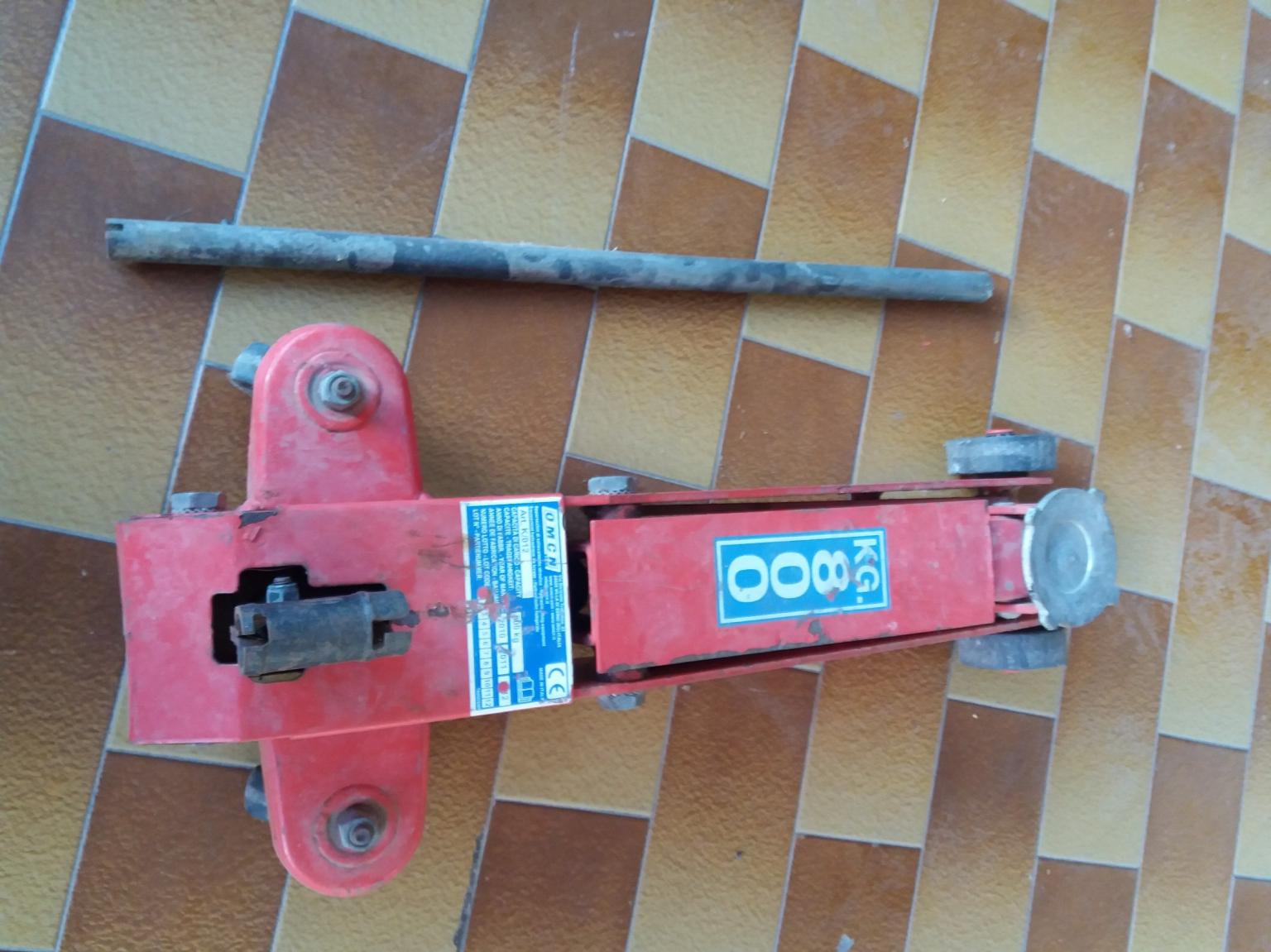 Cric OMCN a carrello. 800 KG in 73054 Acquarica del Capo for €60.00 for