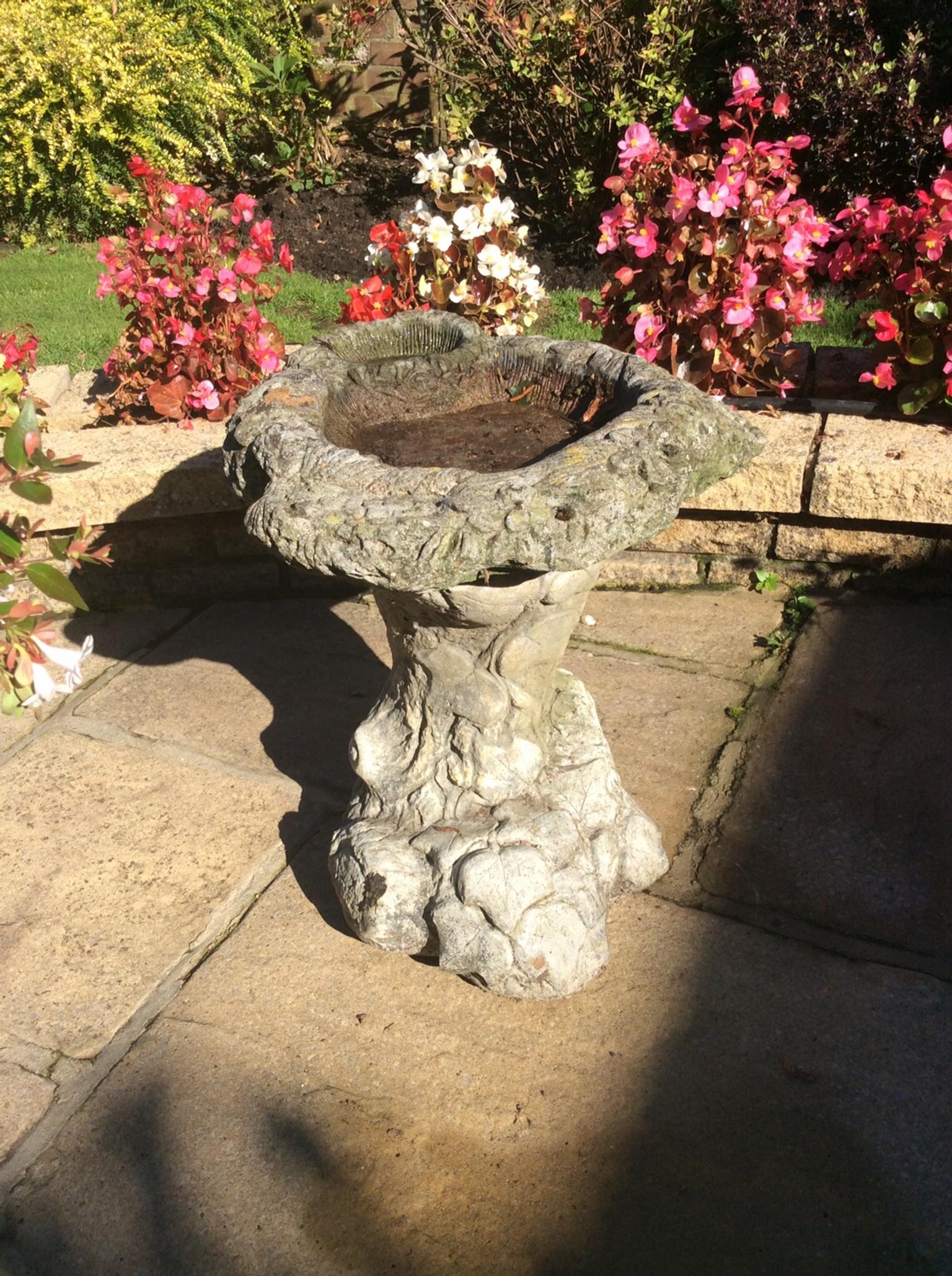 Stone Bird Bath in London Borough of Havering for £12.00 for sale Shpock