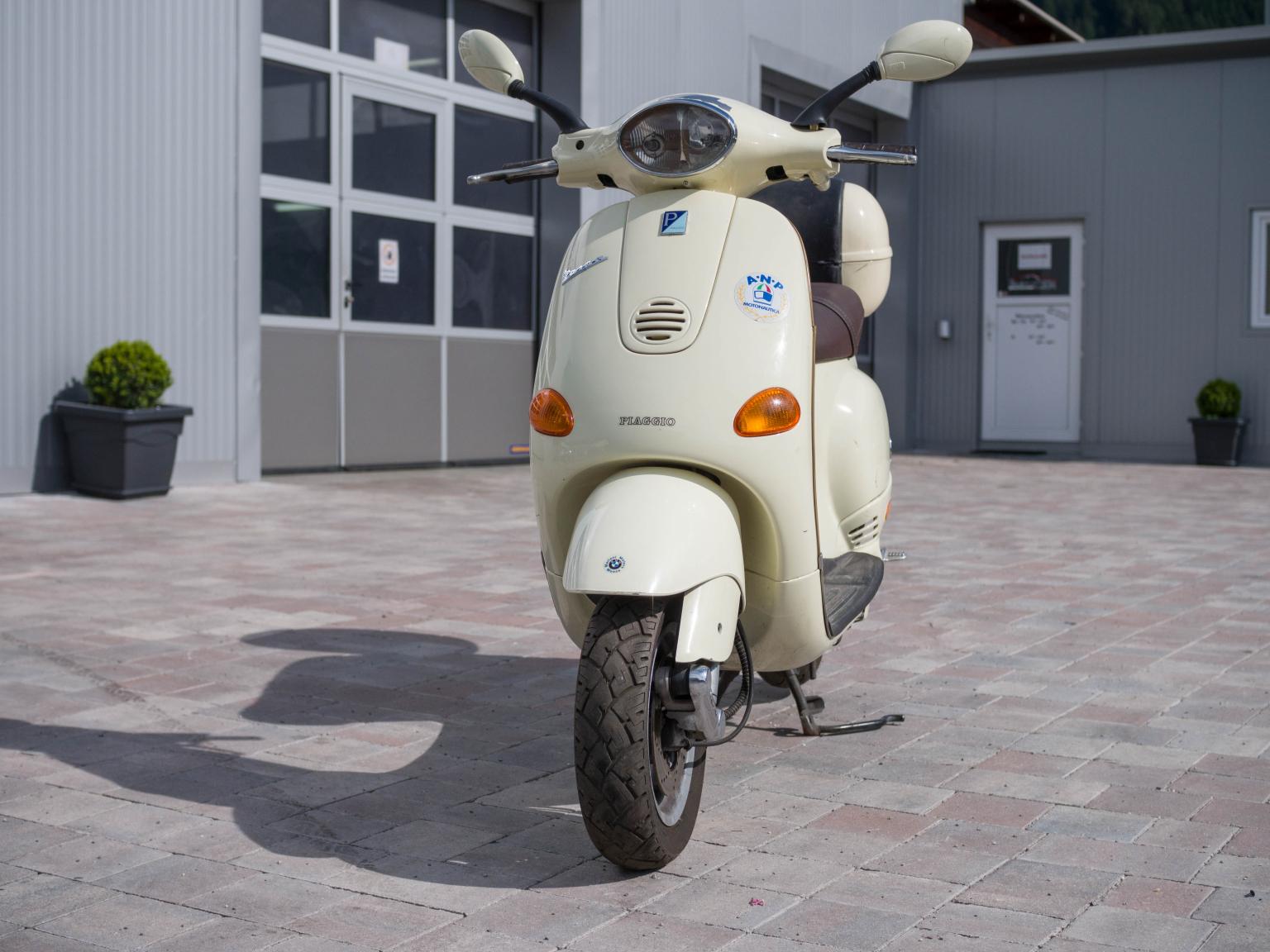 Piaggio Vespa ET4 125 in 6020 Innsbruck für € 300,00 zum Verkauf