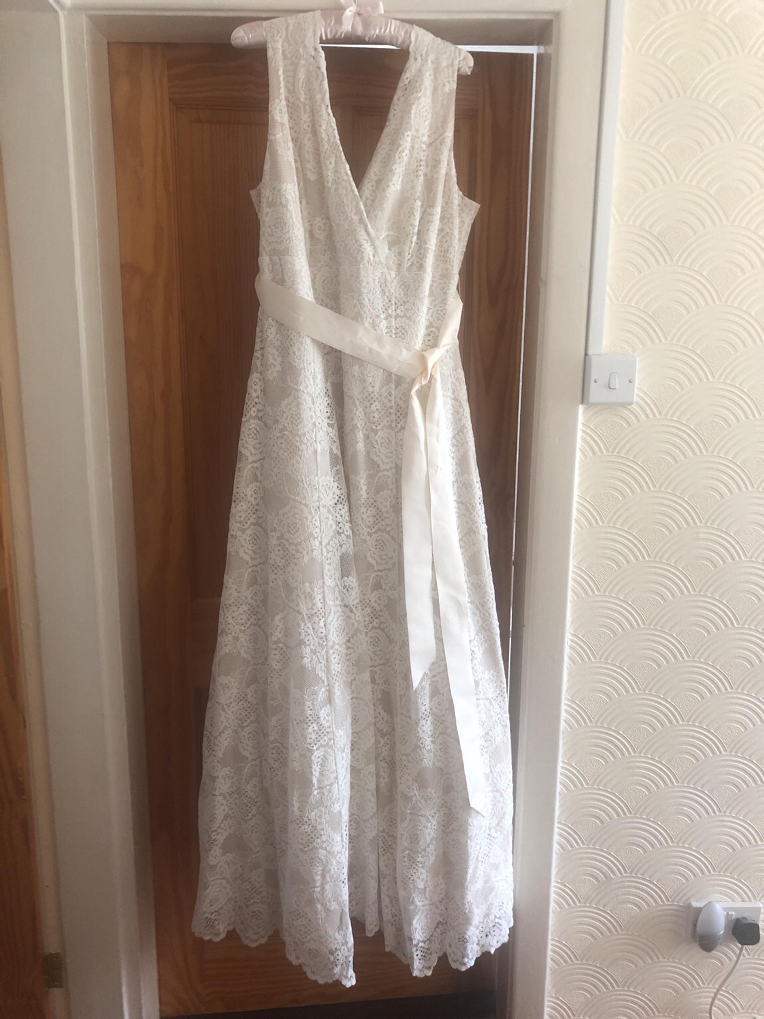 Wedding dress size 20 in CH44 Wirral for £20.00 for sale Shpock