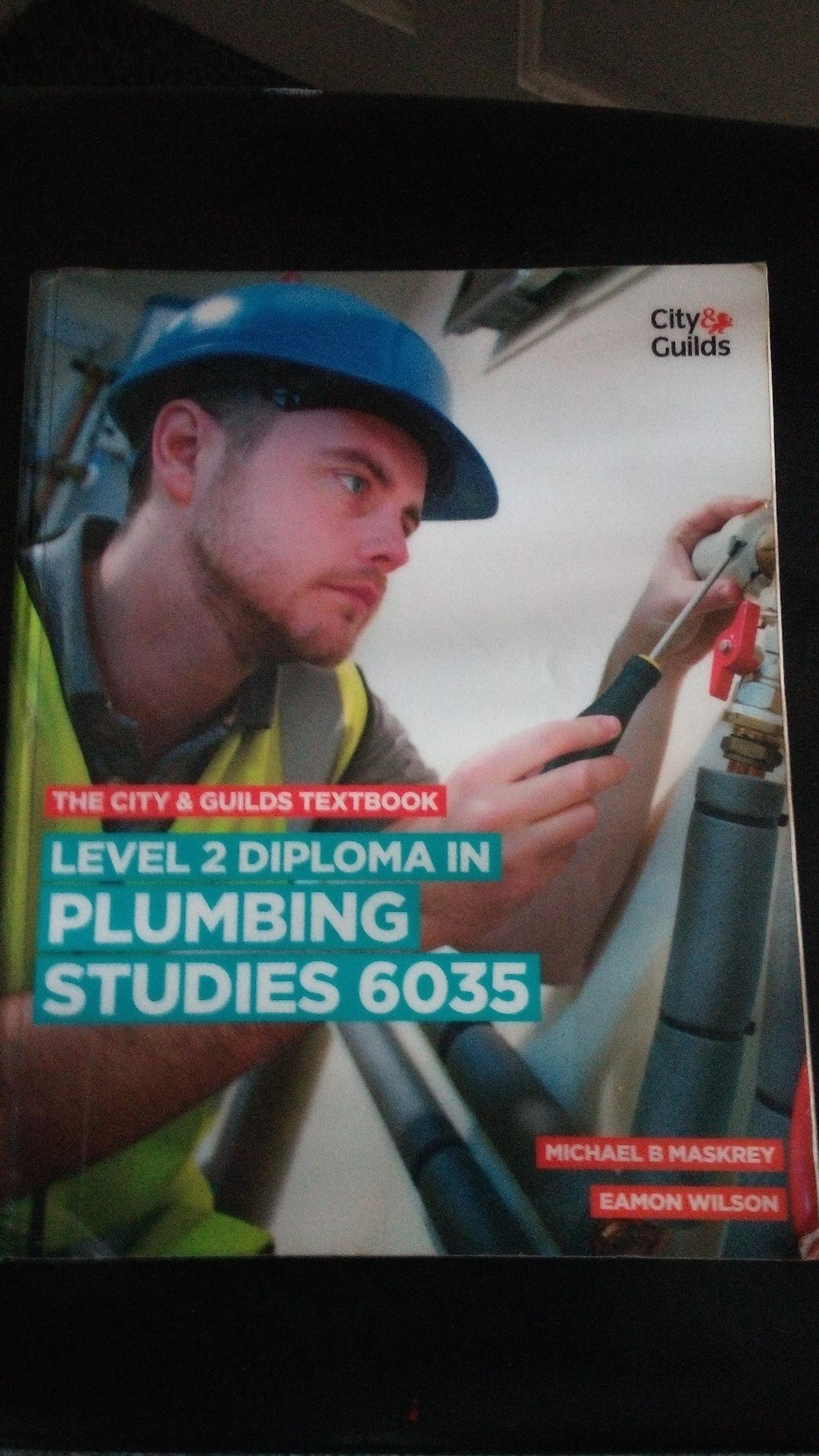 Level 2 City&Guilds Plumbing 6035 Text Book in LU1 Luton for £7.50 for sale Shpock