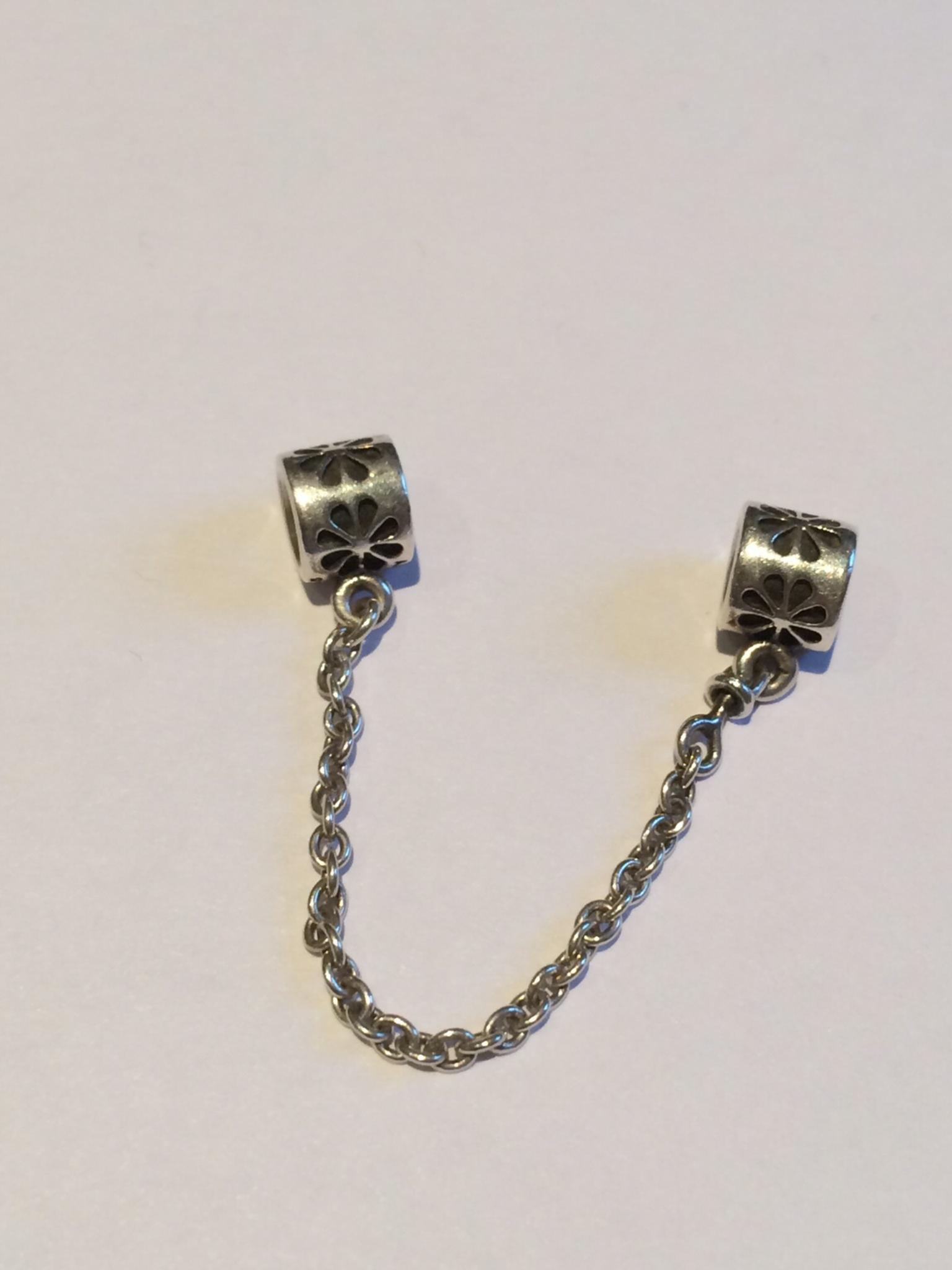 Pandora silver safety chain in KT17 Epsom and Ewell for £20.00 for sale