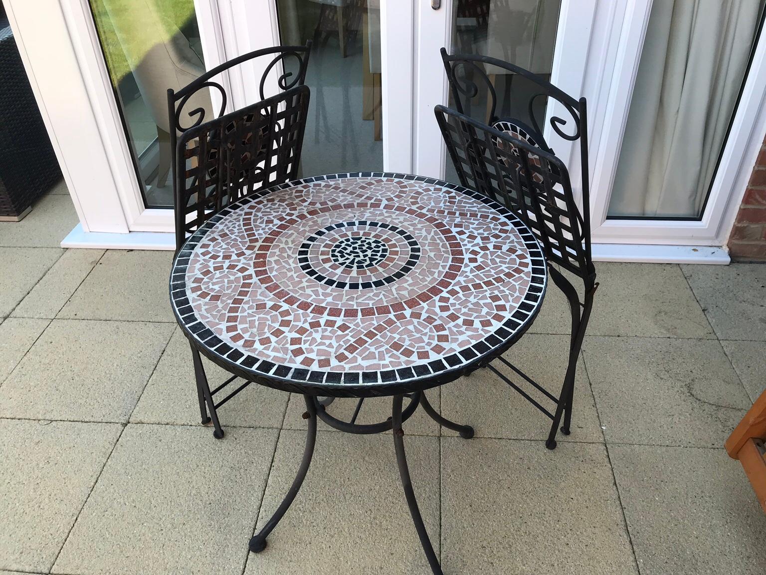 Mosaic Garden Table with 2 chairs in CR3 Tandridge for £50.00 for sale