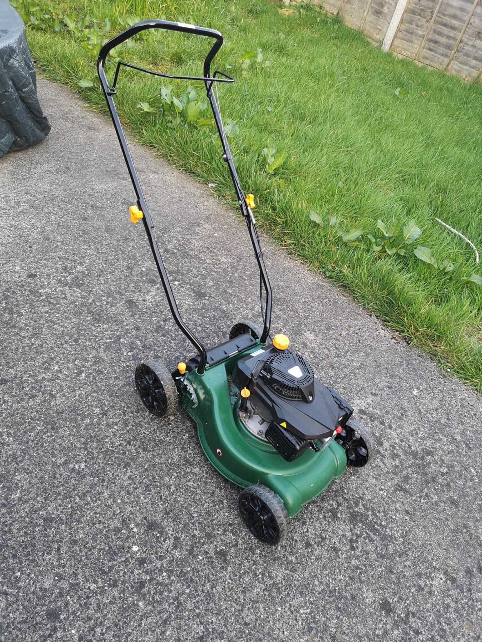 fplmp993 petrol lawnmower in Preston for £25.00 for sale Shpock