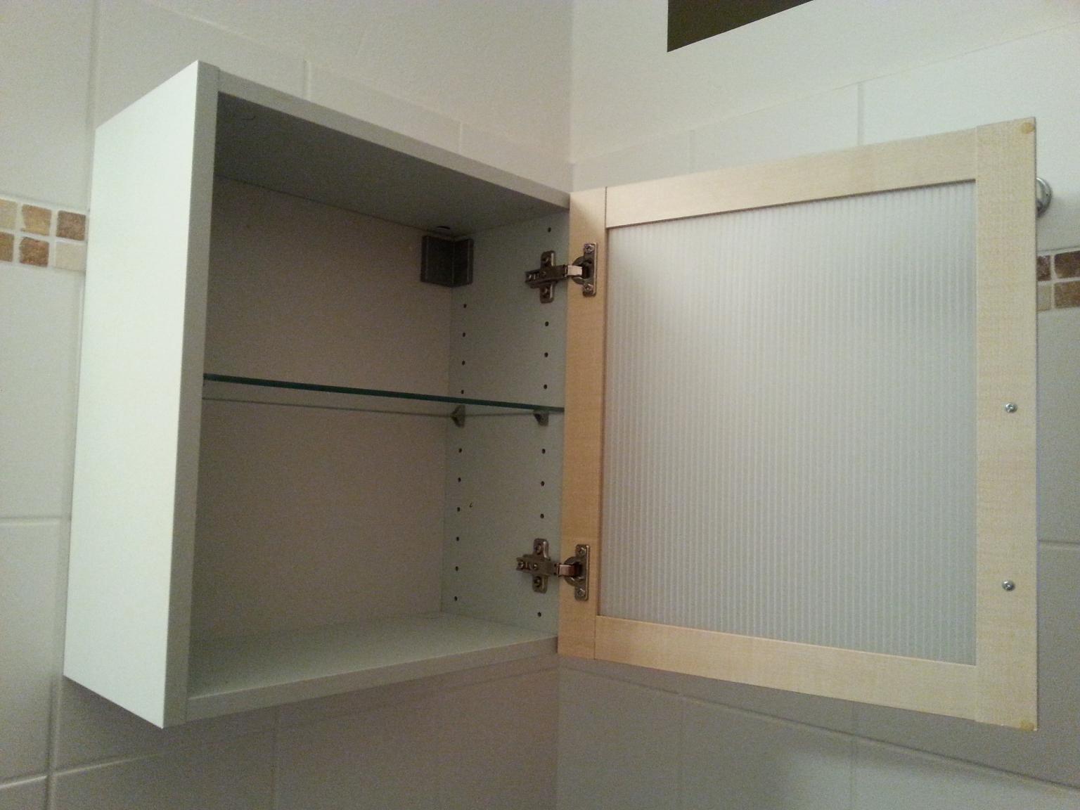 Ikea Badezimmerschrank Hängend