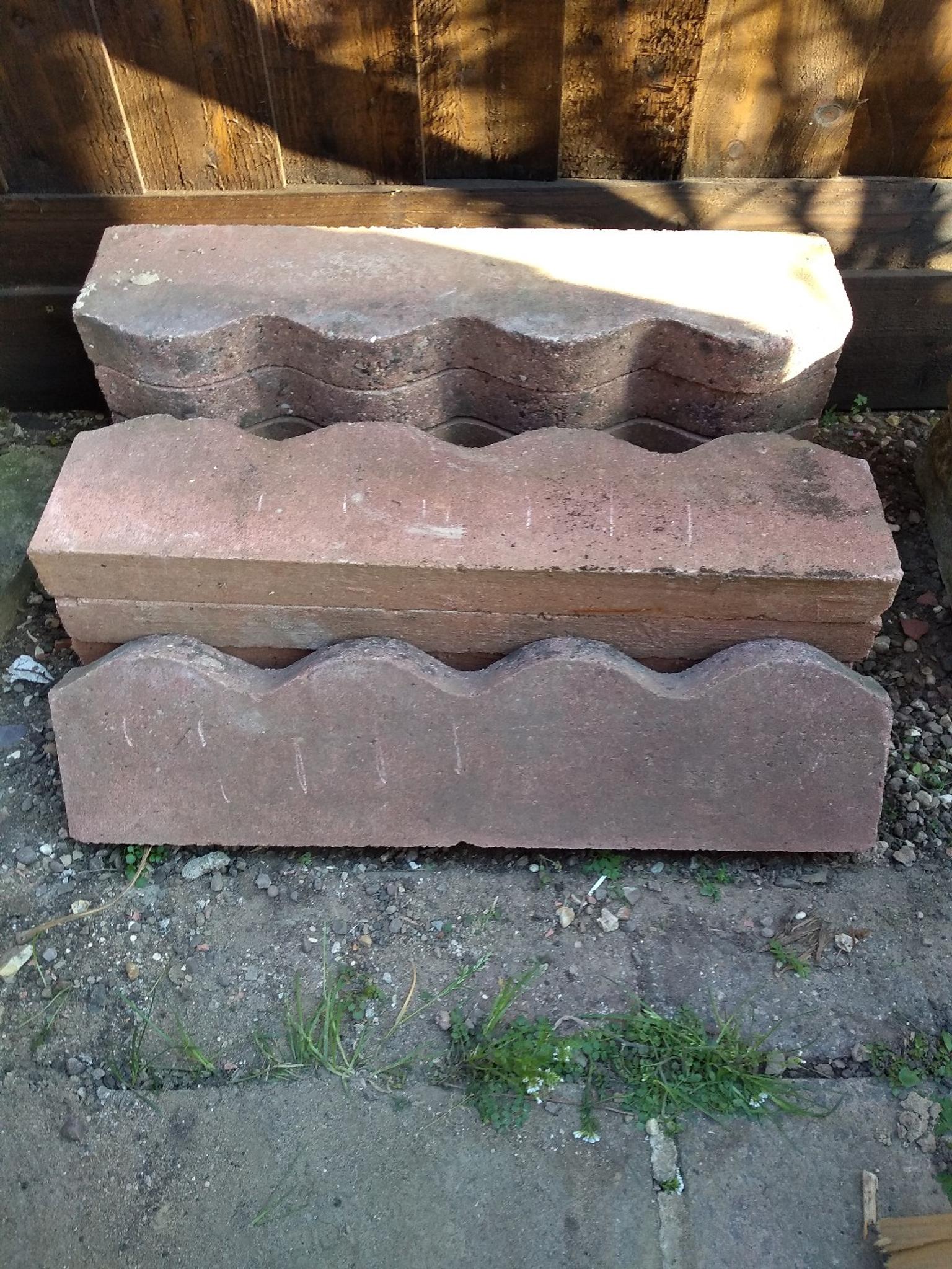 Red scalloped lawn or path edging in NN14 Kettering for £1.50 for sale