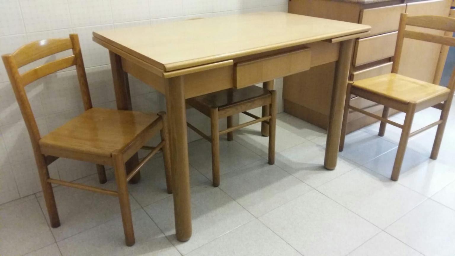 Tavolo cucina in rovere in 20099 Sesto San Giovanni for €70.00 for sale