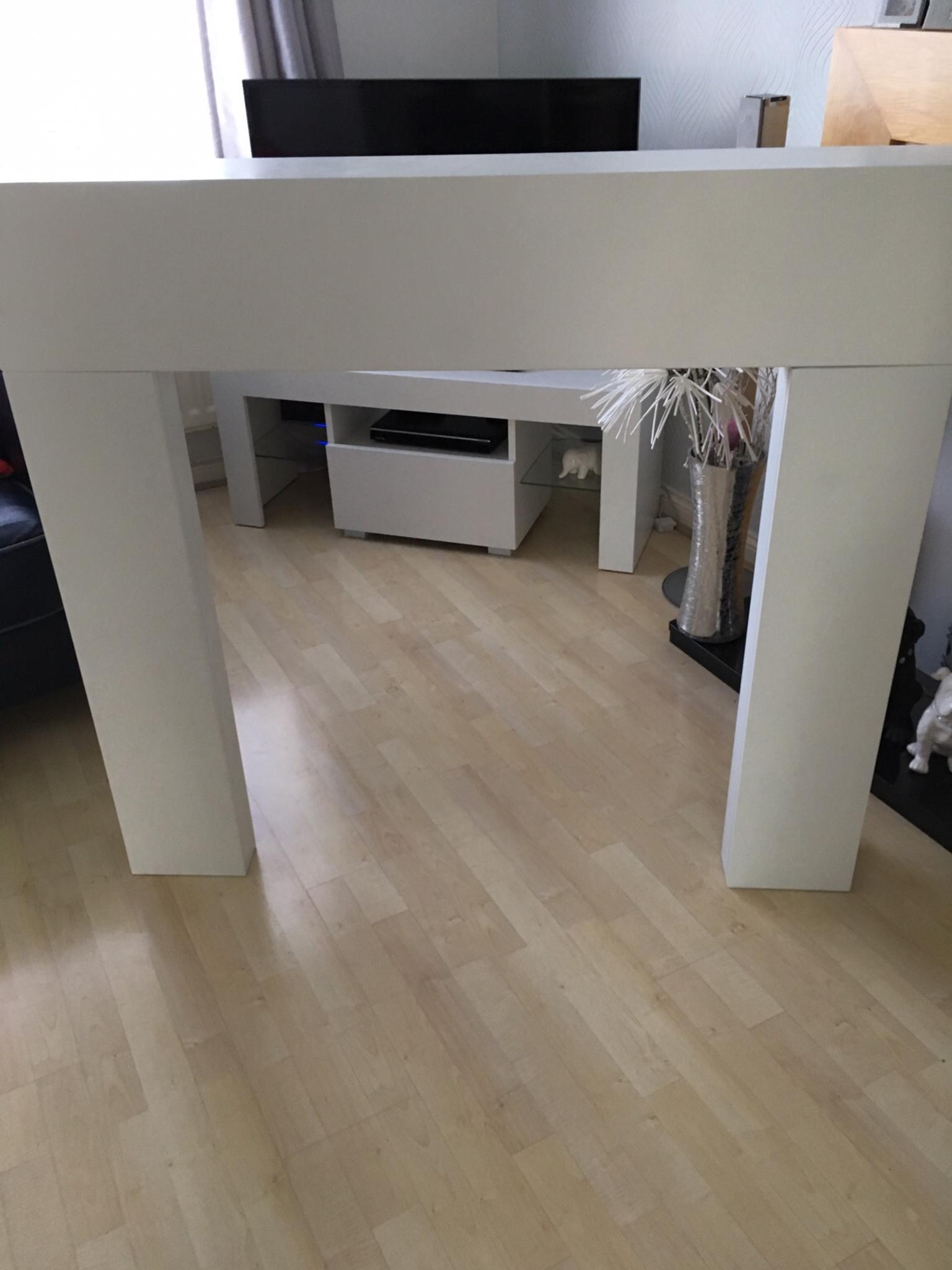 White MDF fire surround (Brand New) in L11 Liverpool for £