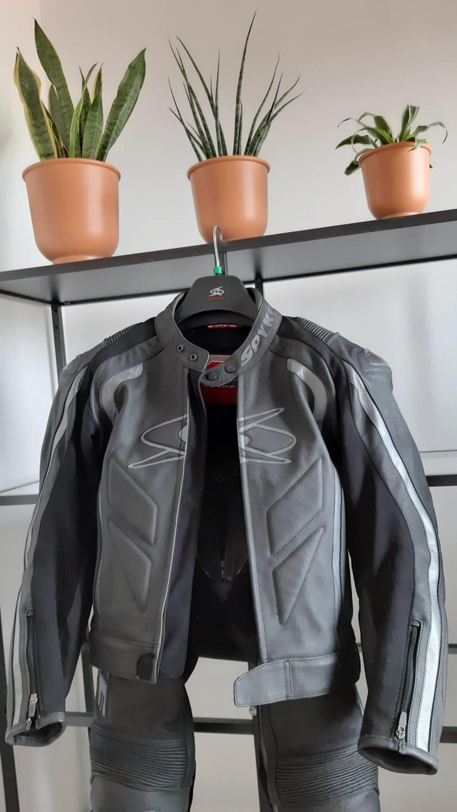Tuta Moto Pelle Nera in 20100 Milan for €300.00 for sale