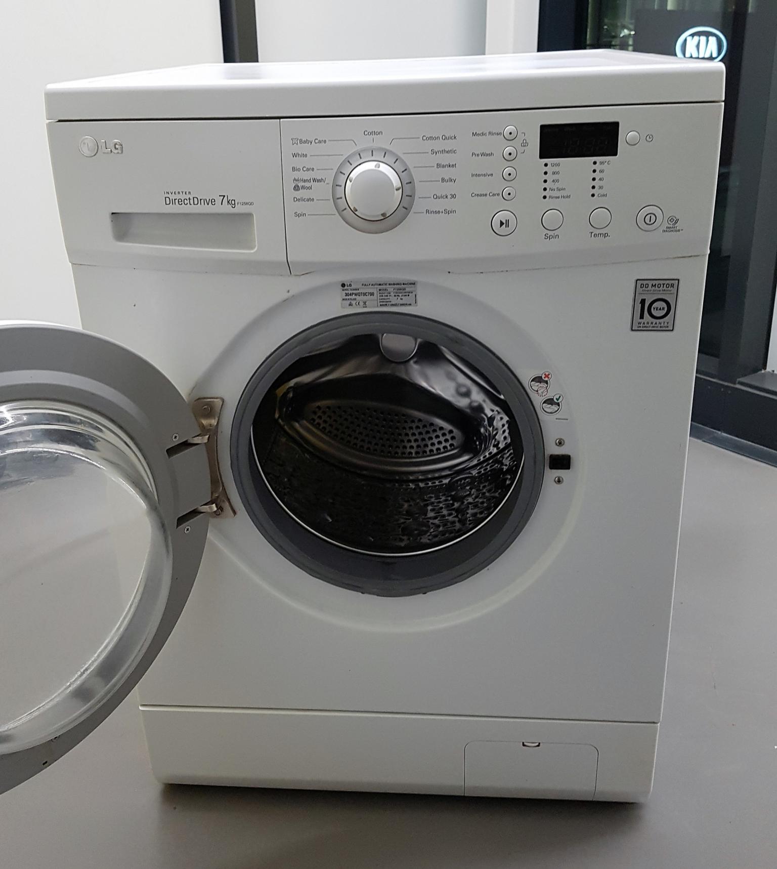 LG Washing Machine in TW8 London for £85.00 for sale Shpock