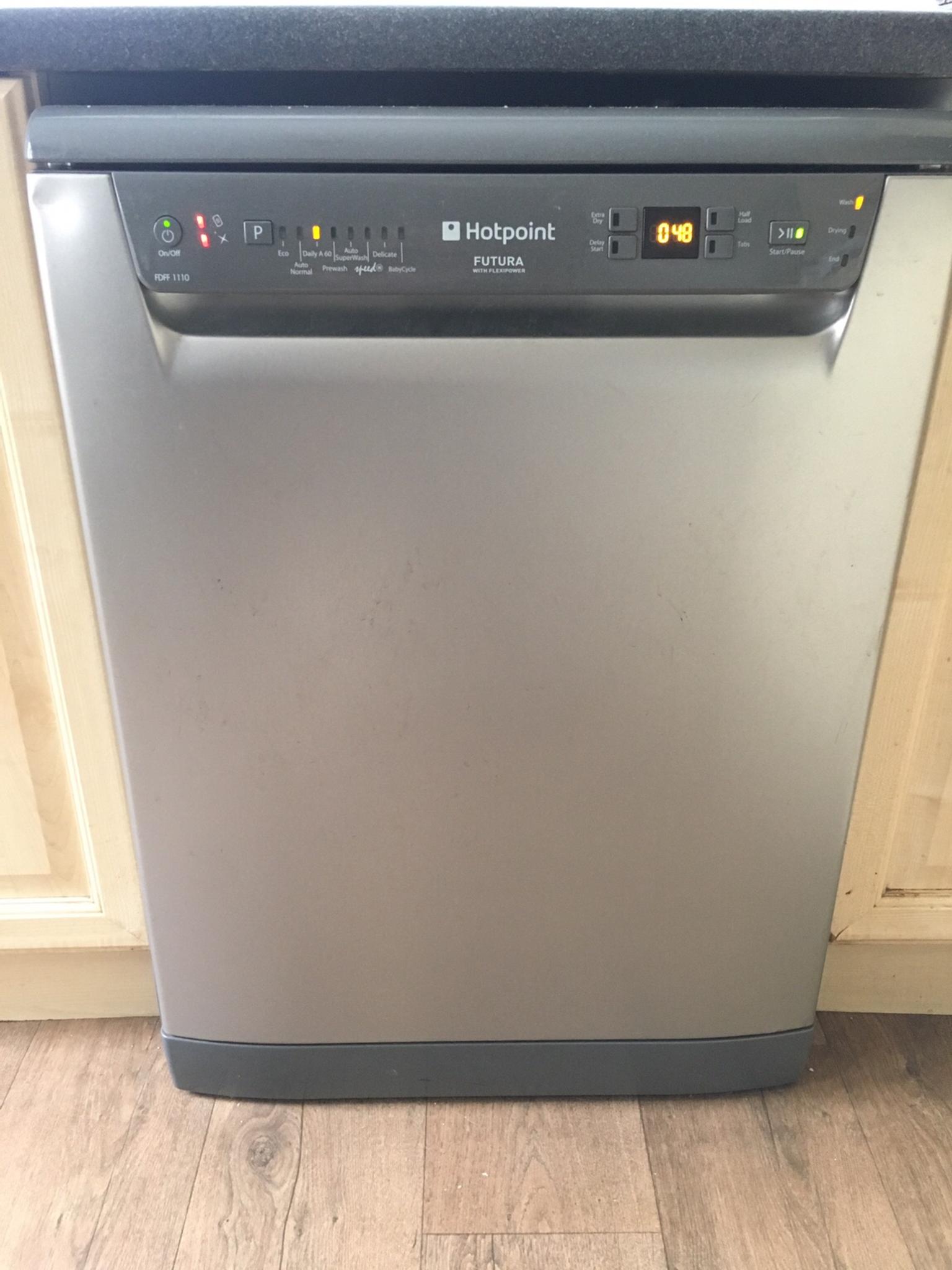 Hotpoint Dishwasher 1 year old. in GU14 Rushmoor for £90