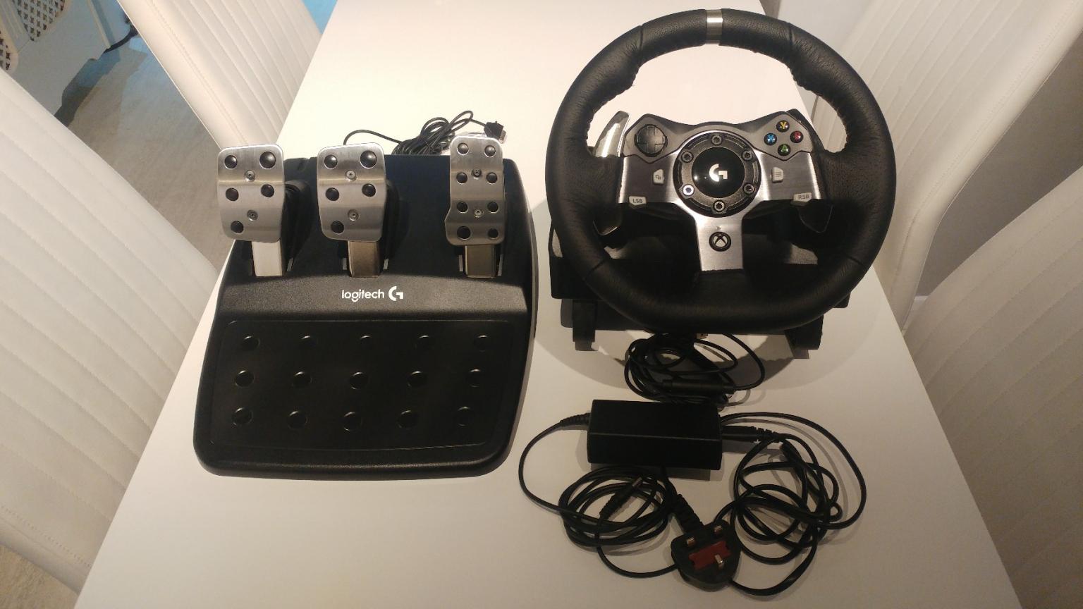 Logitech G920 racing wheel for Xbox One / PC in SE18