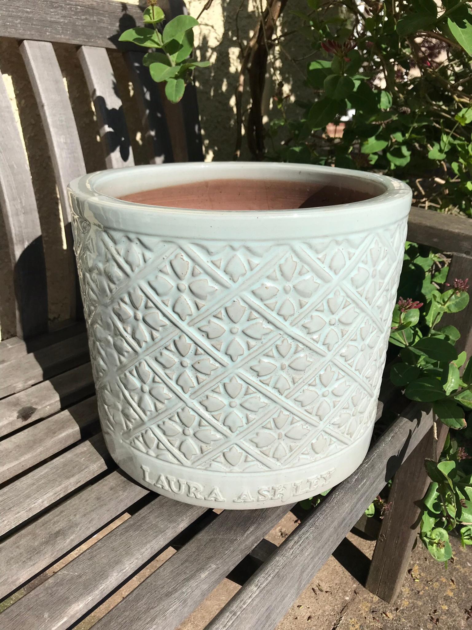 Medium Laura Ashley plant pot in duck egg in WV4 Wolverhampton for £16.