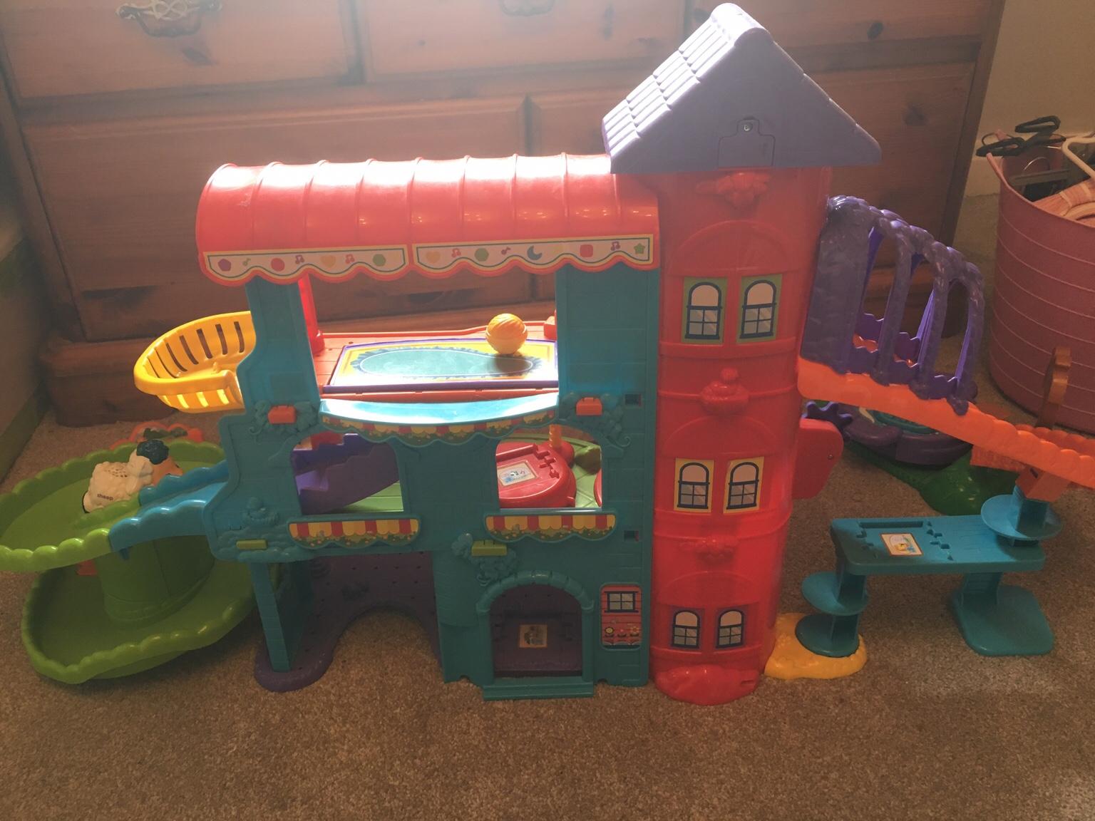 Vtech toot toot pet hotel in WF13 Kirklees for £22.50 for sale Shpock