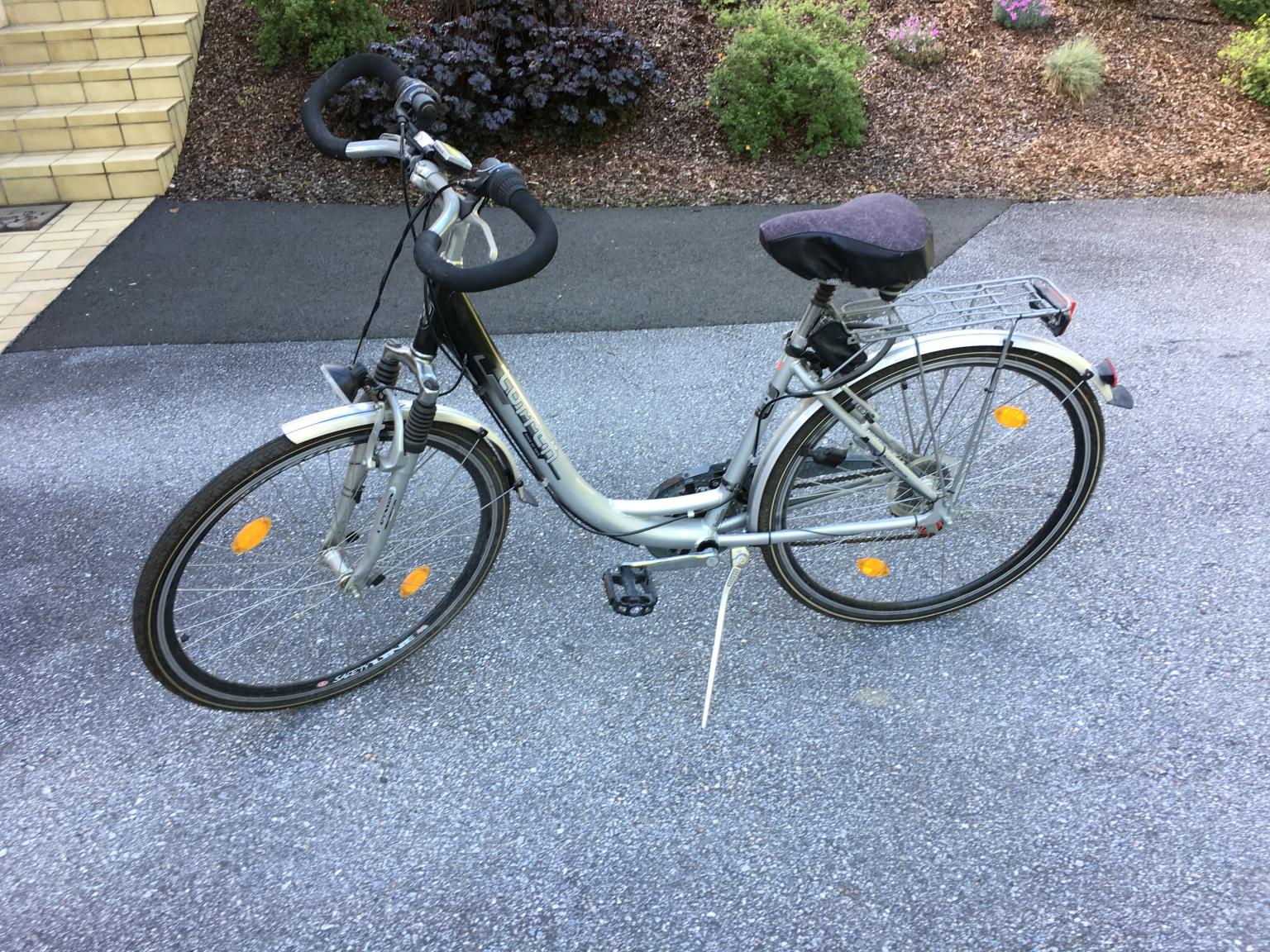 Damen Fahrrad 28 Zoll in 8544 für € 50,00 zum Verkauf Shpock AT