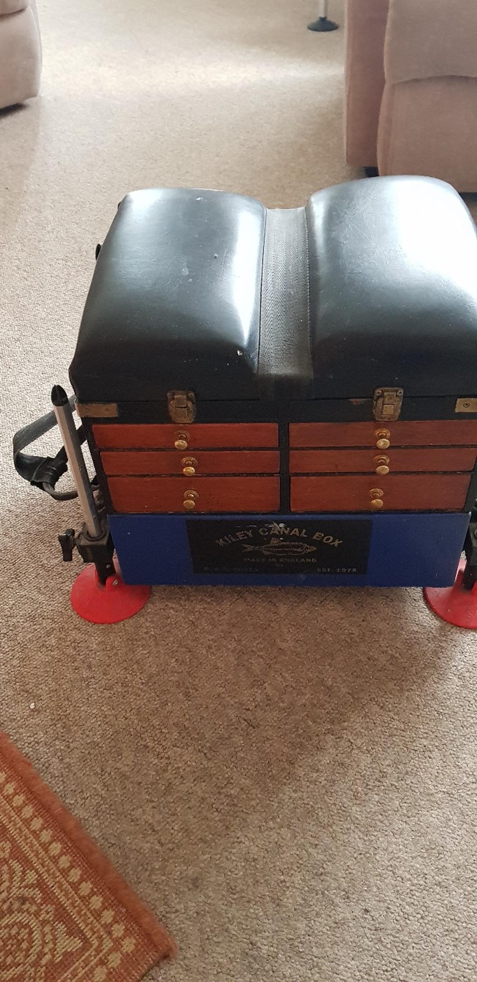 fishing box/ seat in CH62 Wirral for £45.00 for sale Shpock