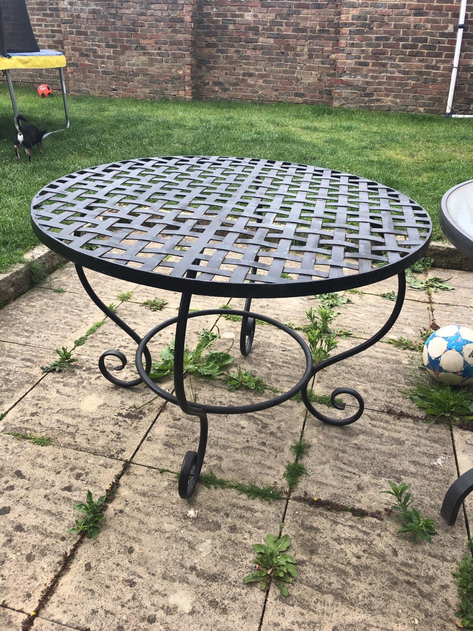 Cast iron garden table in RG31 Theale for £40.00 for sale Shpock