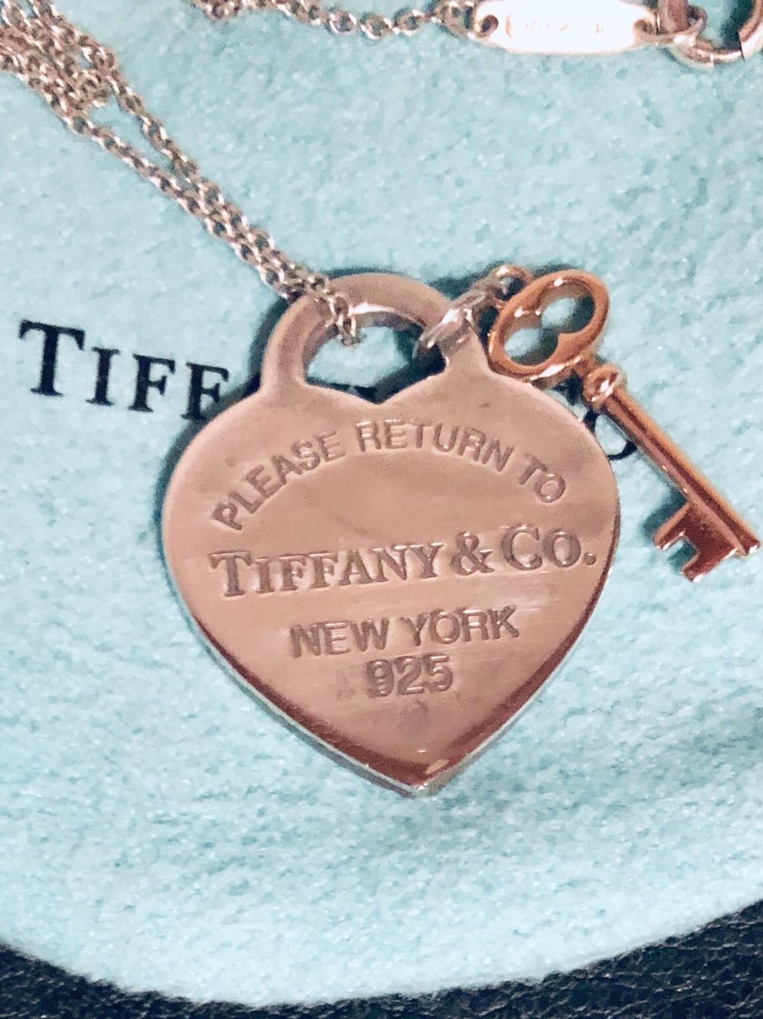 Tiffany Co. Heart necklace with Rubedo Key in 82515 Wolfratshausen für
