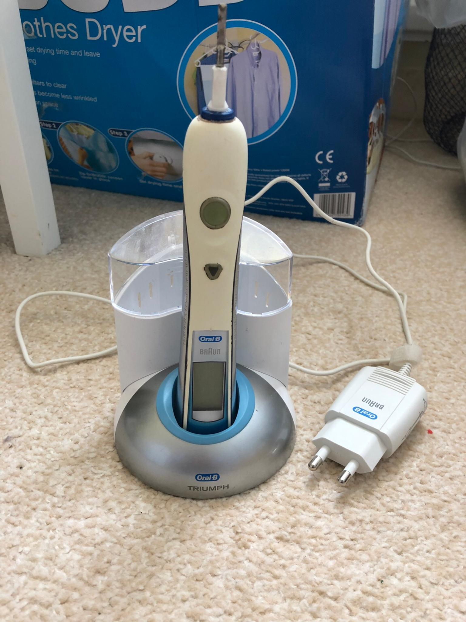 Oral b electric toothbrush in B13 Birmingham for £25.00 for sale Shpock