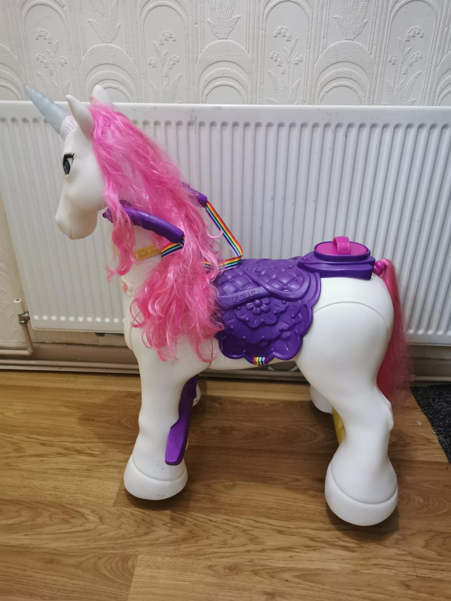 Feber My Lovely Unicorn 12v RideOn in L18 Liverpool for £65.00 for