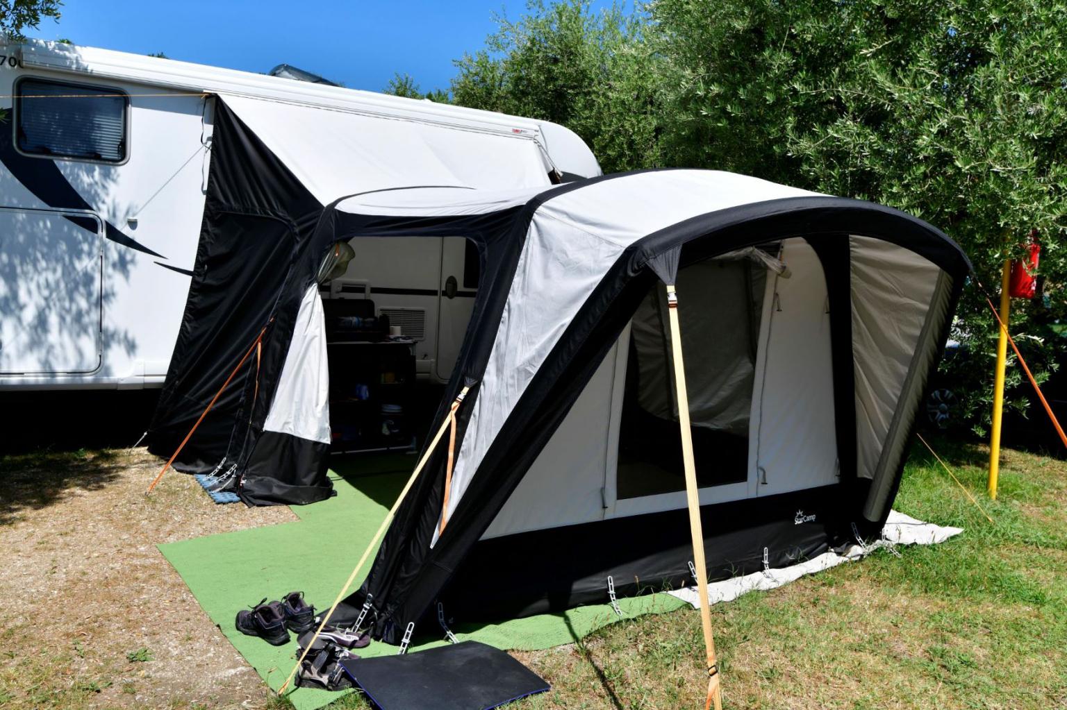 Wohnmobil Vorzelt in Absam for €630.00 for sale Shpock
