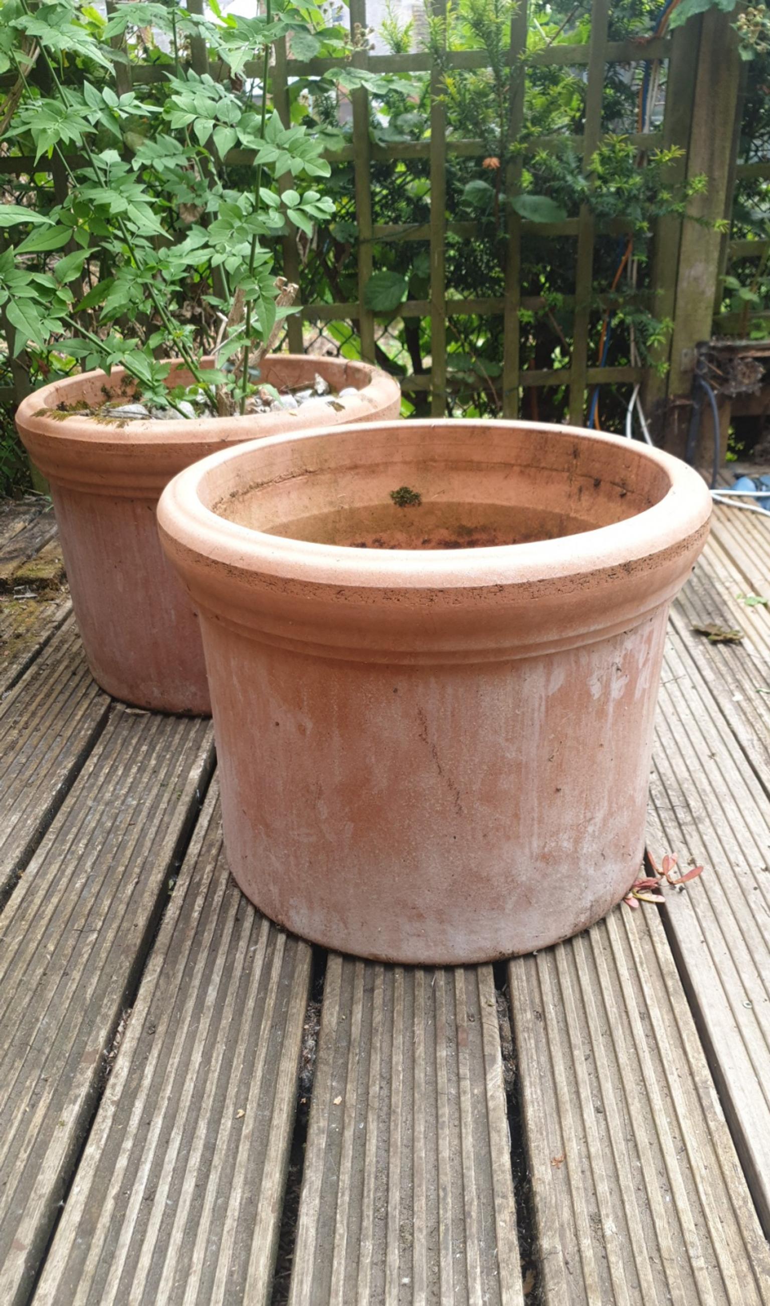 Large frost proof terracotta pot in LE18 Oadby and Wigston for £25.00