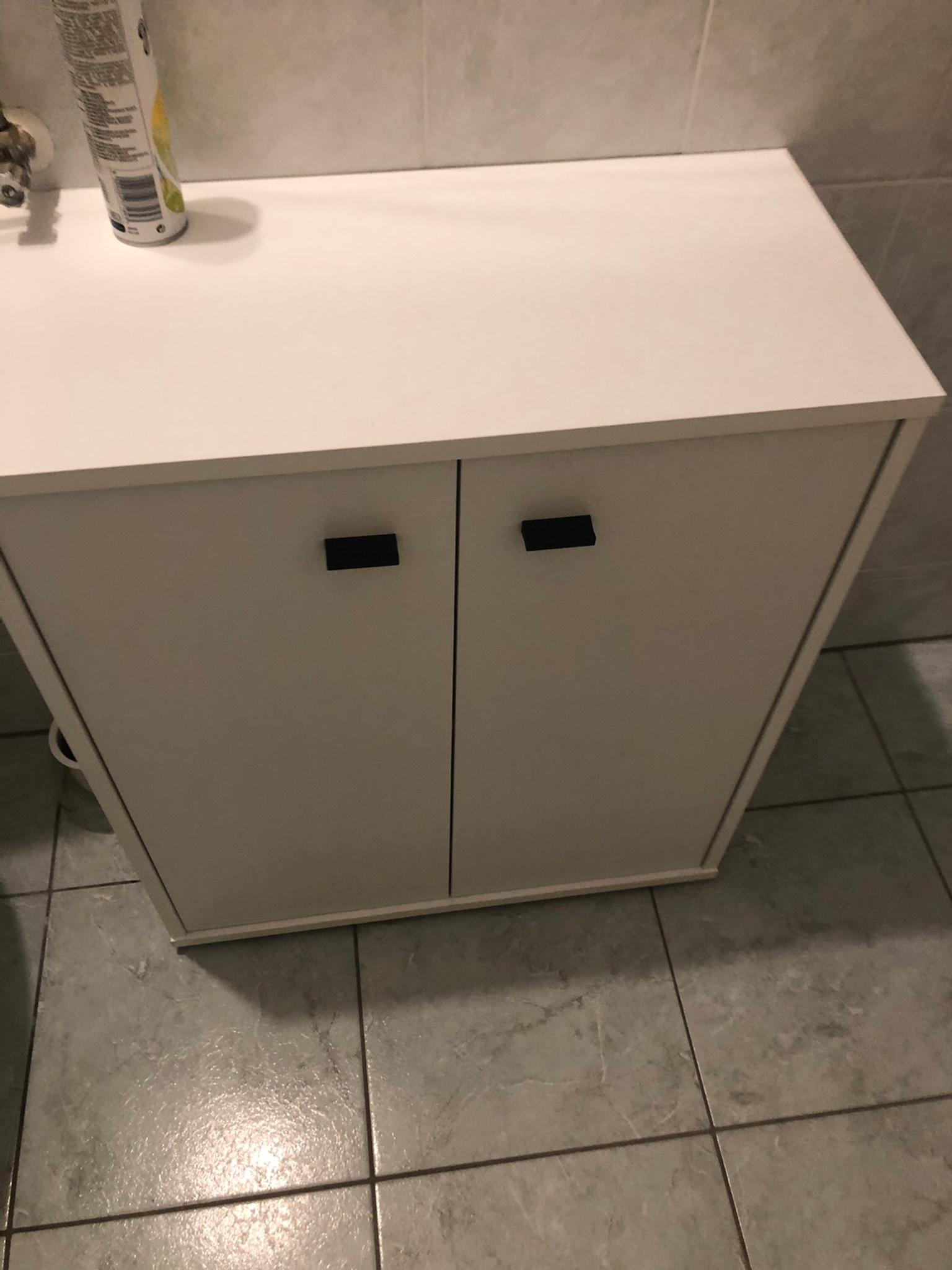 Badezimmer Kasten in 8720 Knittelfeld für gratis zum Verkauf Shpock AT