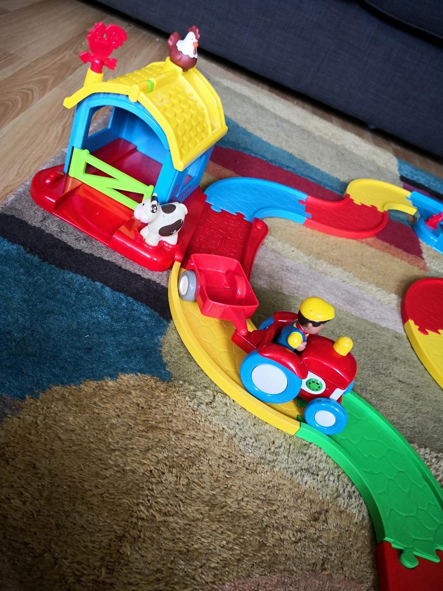 Large vintage ELC happyland farm toy bundle in B30 Birmingham for £15.