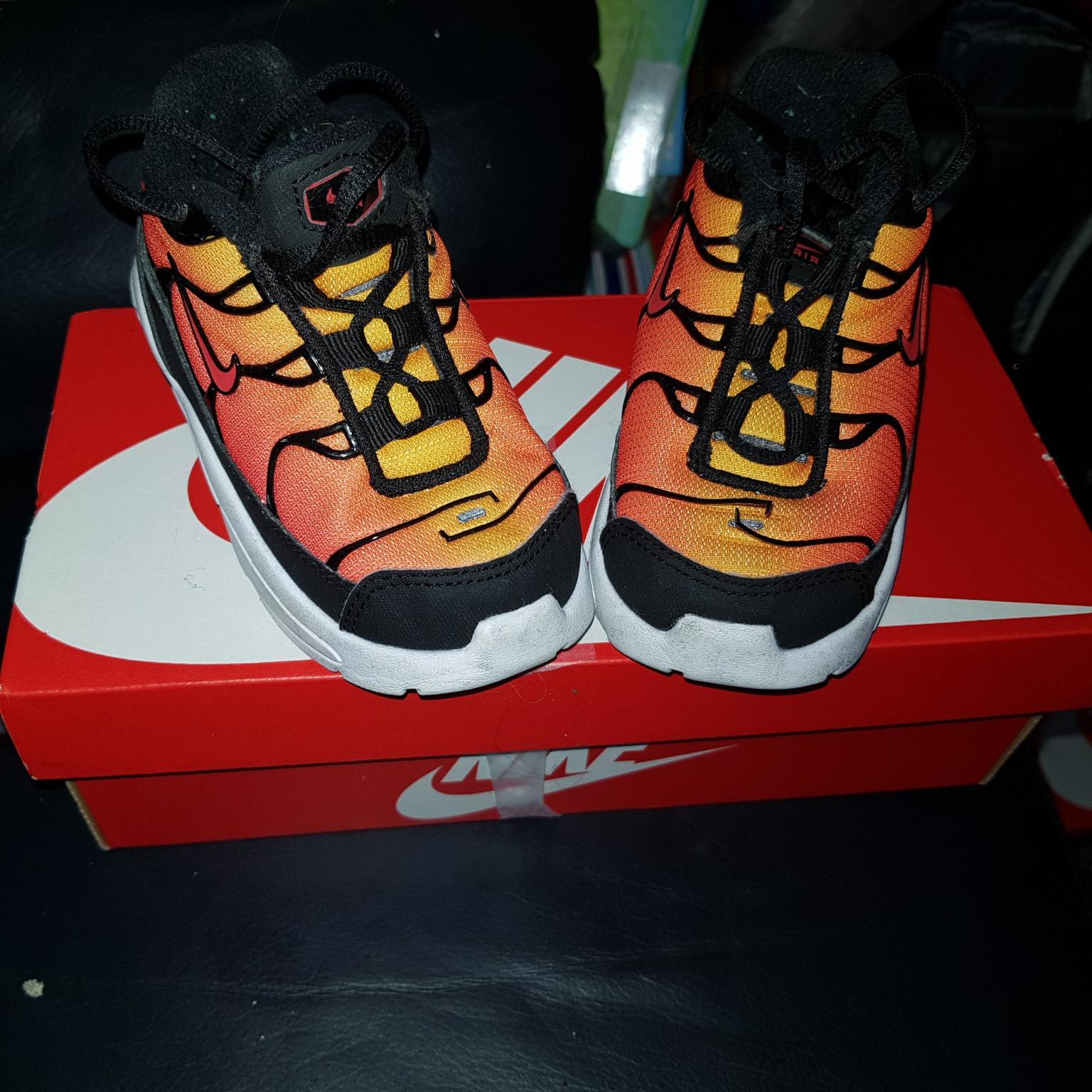 red and orange tns b23867