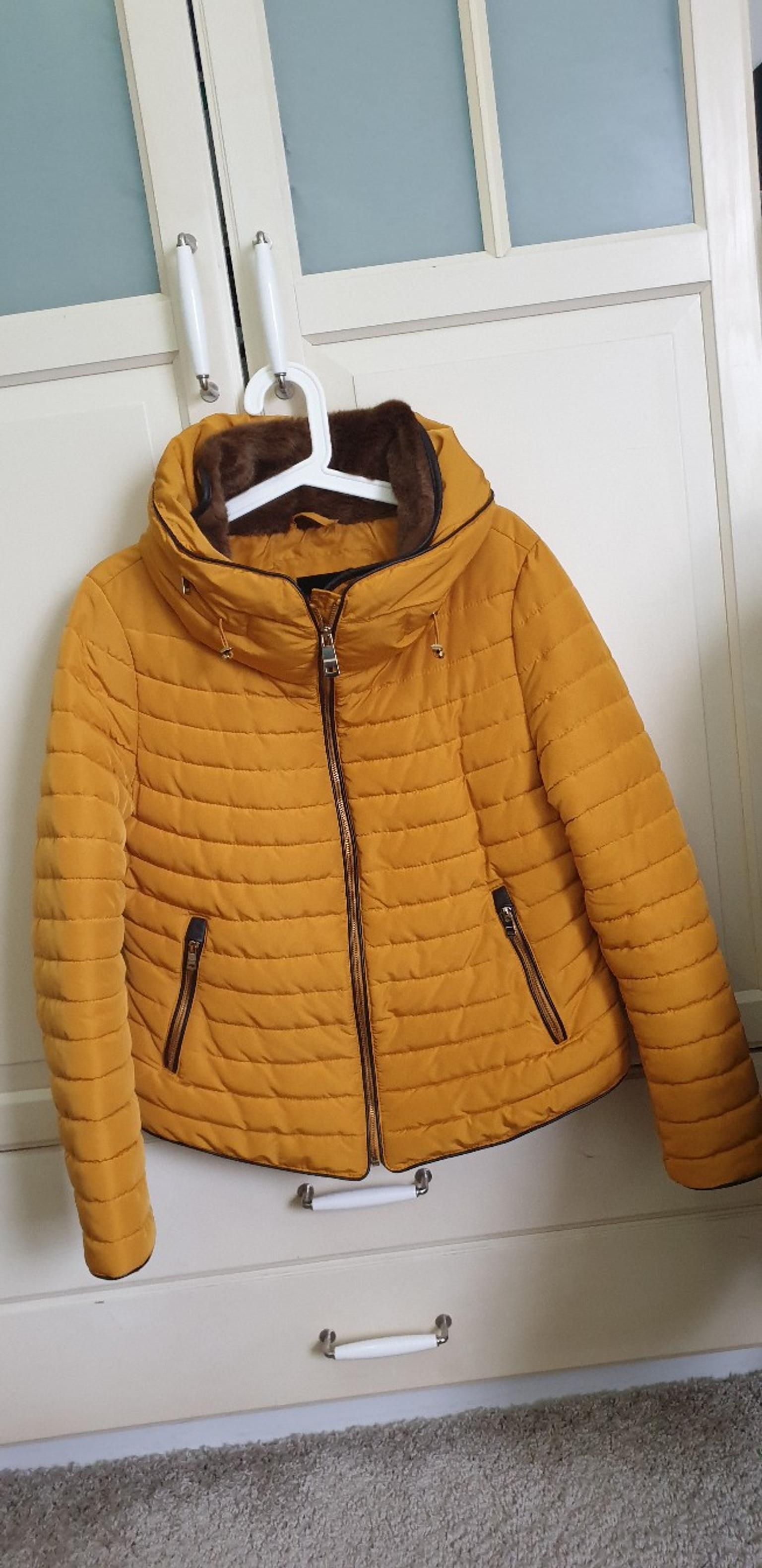 ZARA Winterjacke Daunenjacke talliert Ge in 13627