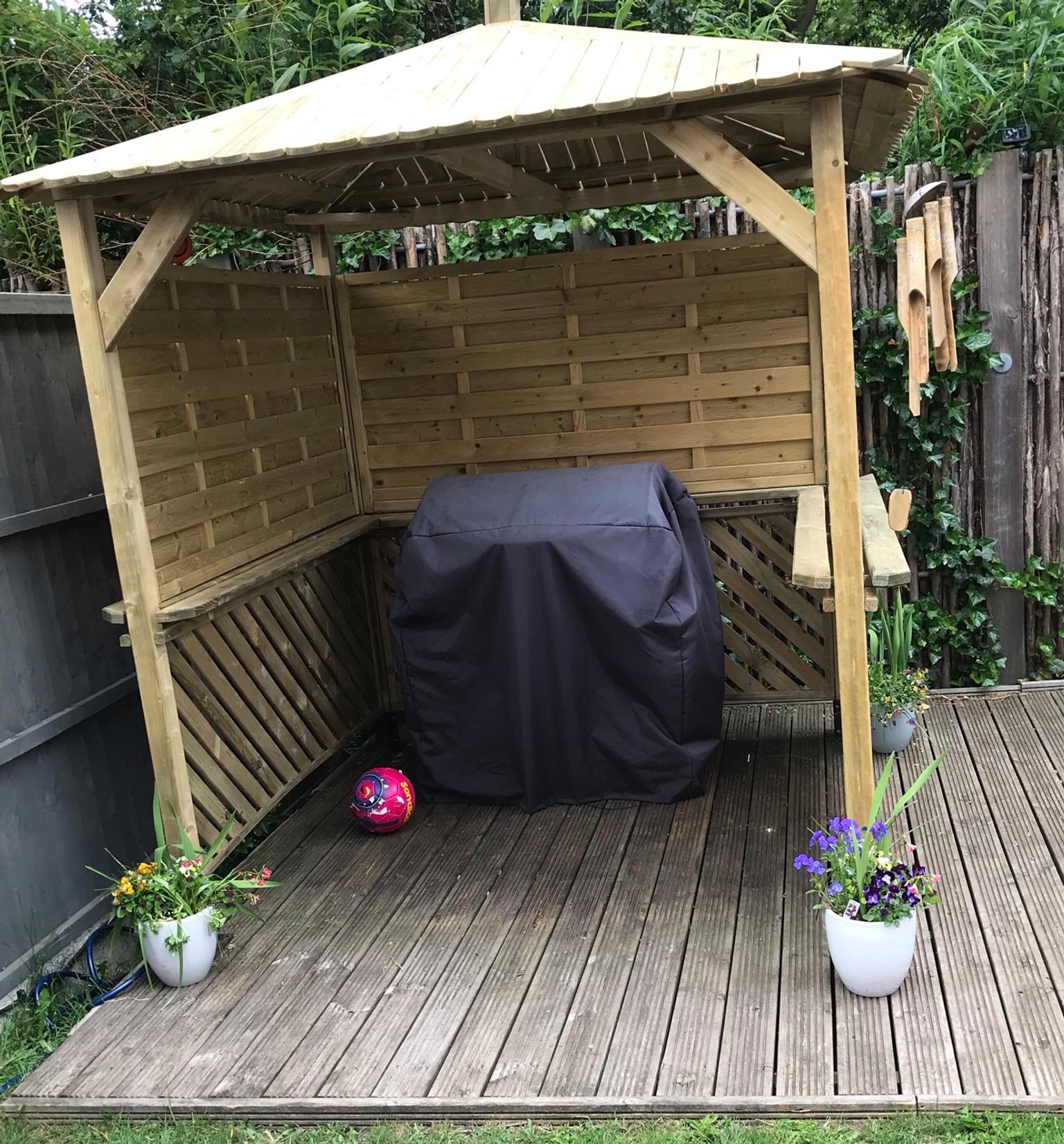 Lazy spa/ bbq gazebo in Oakengates for £310.00 for sale