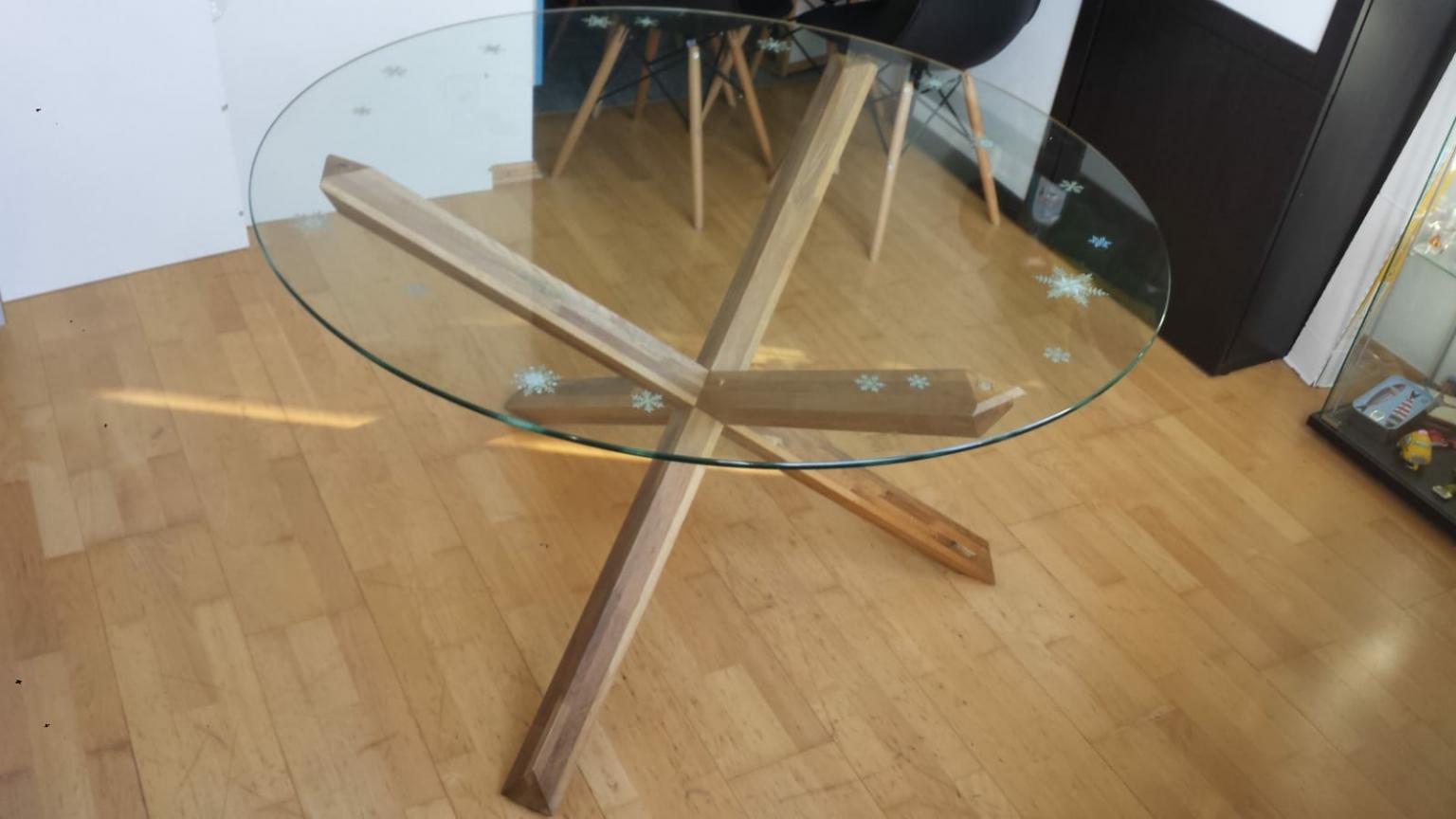 Tisch, Esstisch, rund in 67061 Ludwigshafen am Rhein für 120,00 € zum