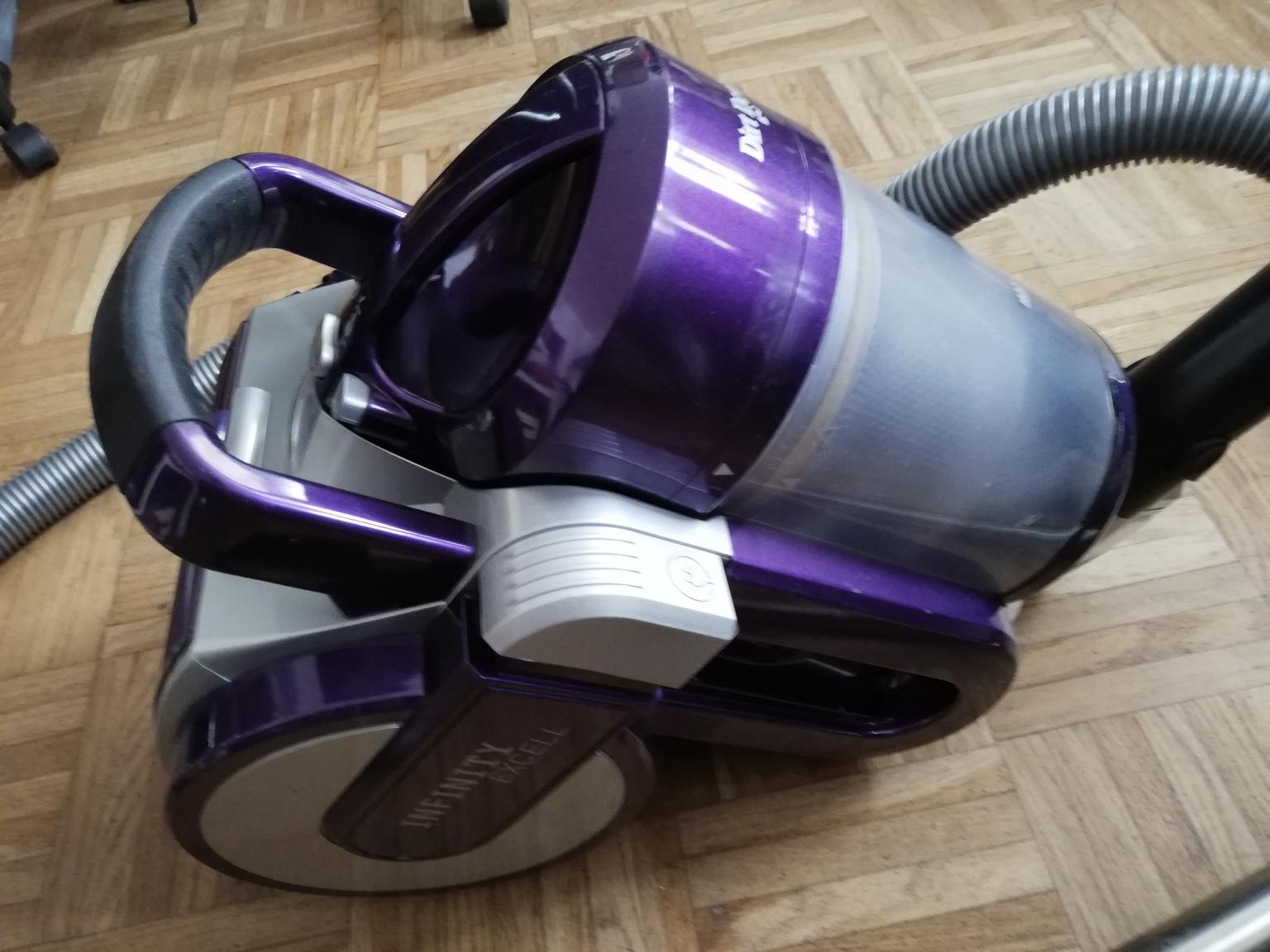 Staubsauger ohne Beutel Infinity 2000 W in 1070 Wien für € 40,00 zum
