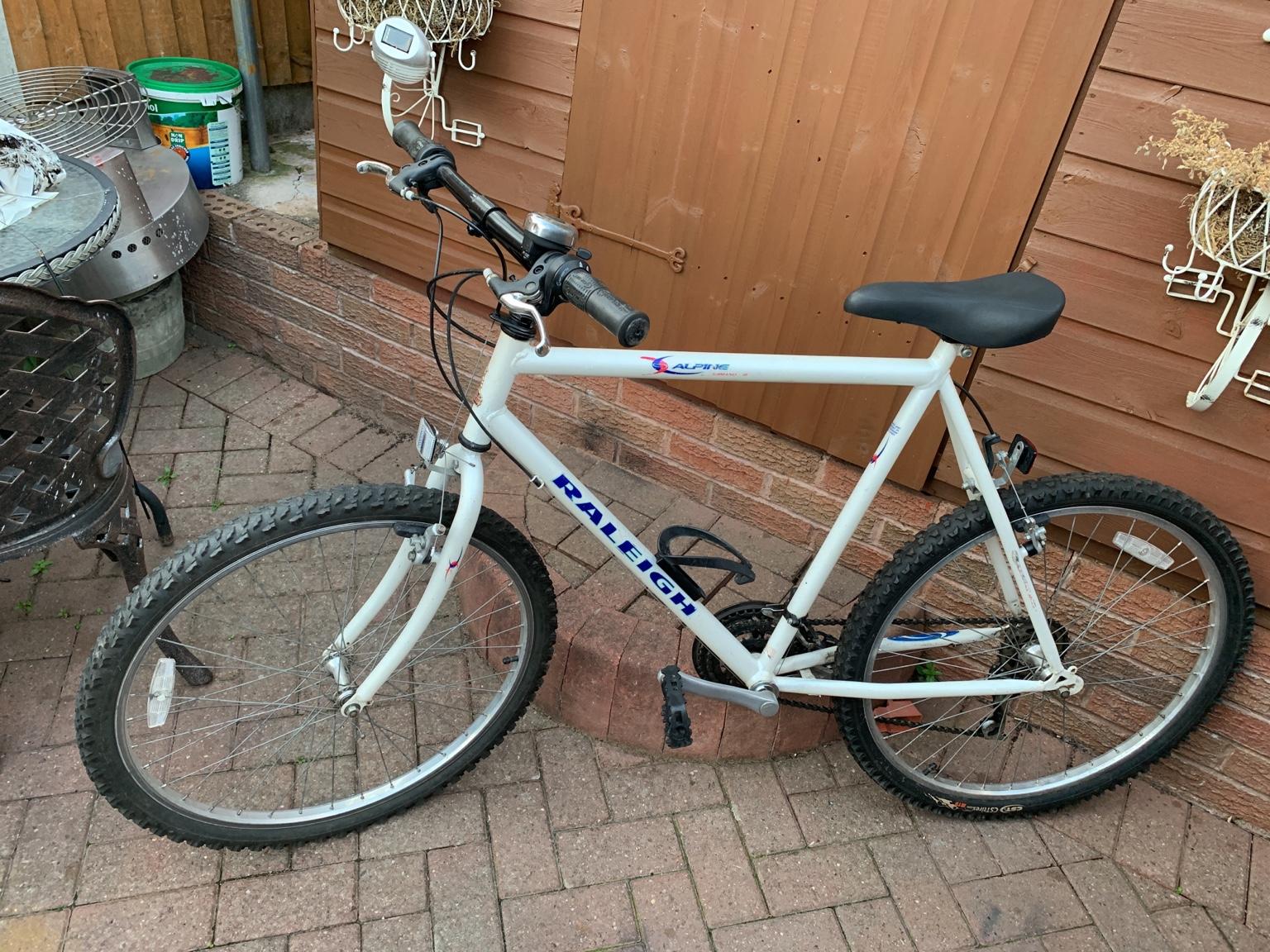 MENS RALEIGH ALPINE MOUNTAIN BIKE 26” in B43 Walsall for £35.00 for