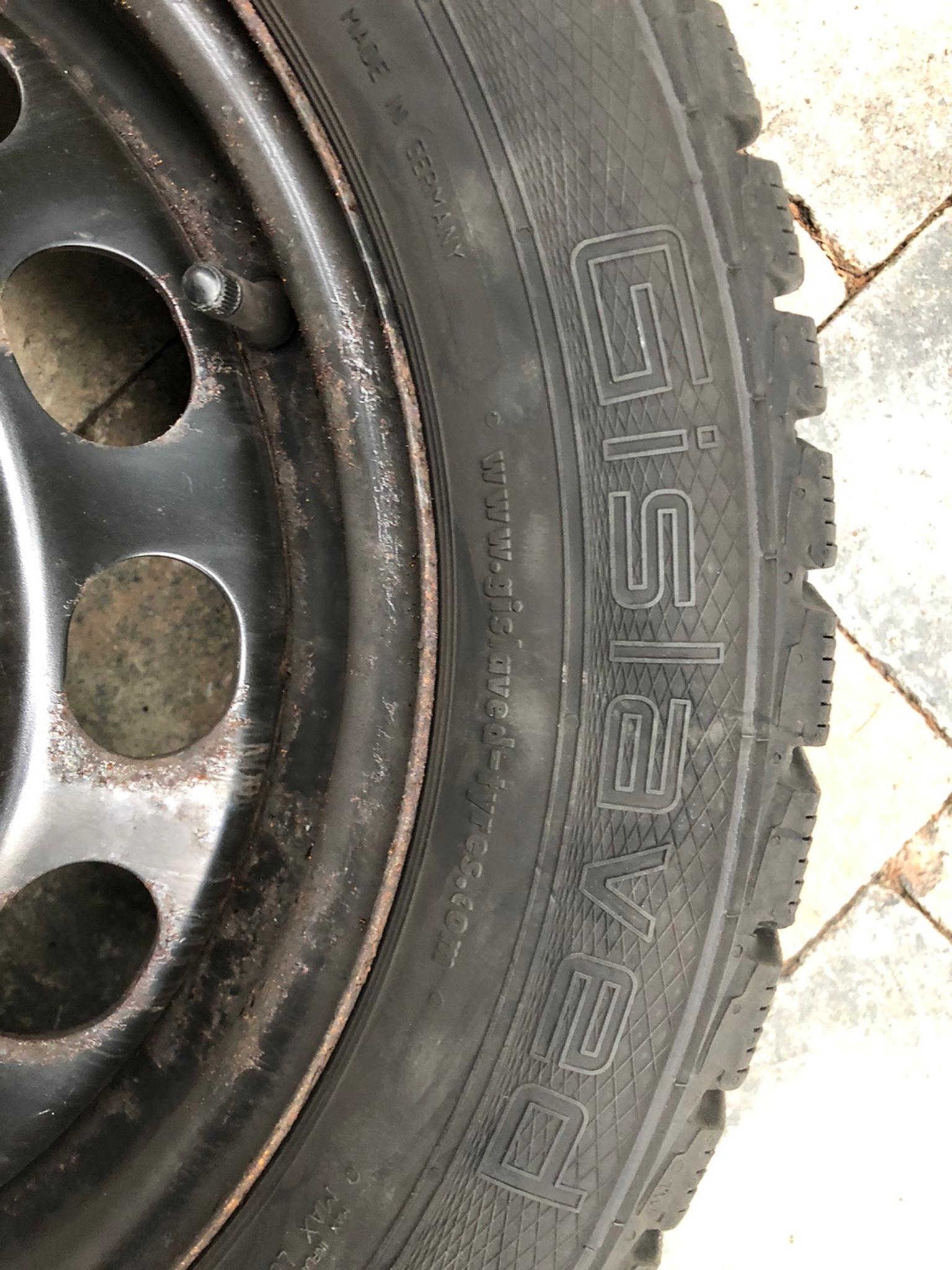 4 Stk. Winterreifen mit Spikes 205/55 R16 in 8570 Voitsberg für € 180