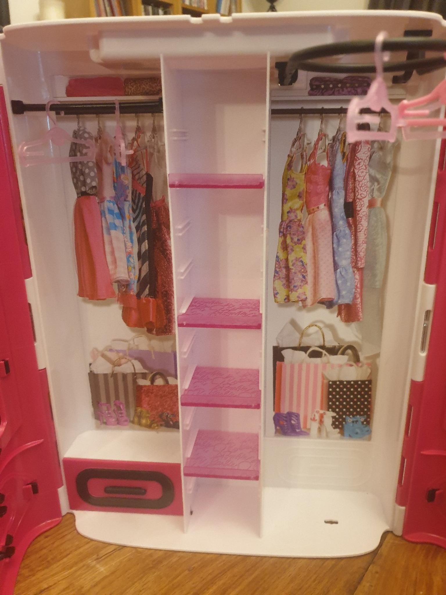 Barbie Wardrobe in WV14 Dudley for £4.00 for sale Shpock