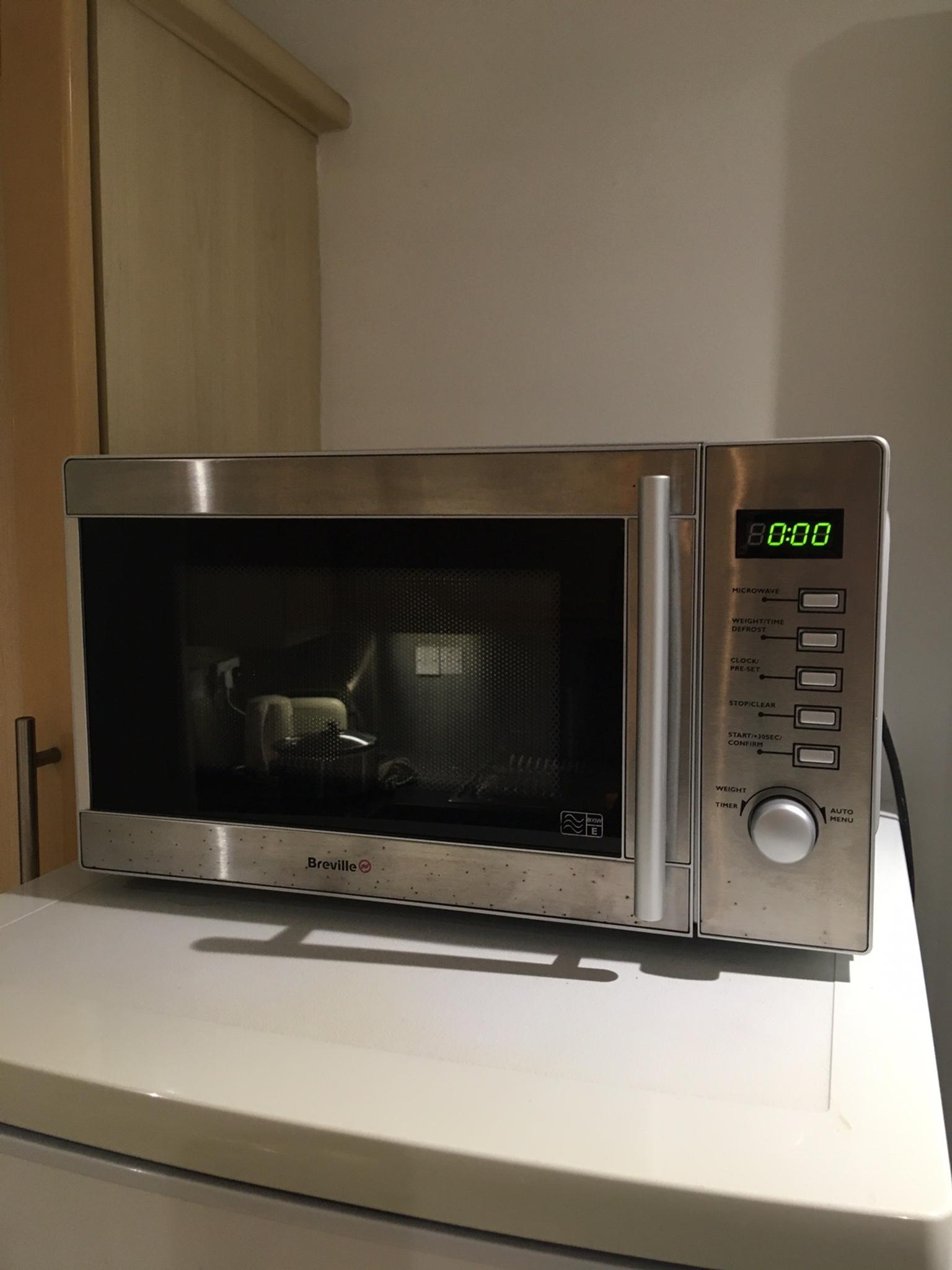 Breville Microwave 800W in AL1 Albans for £20.00 for sale Shpock