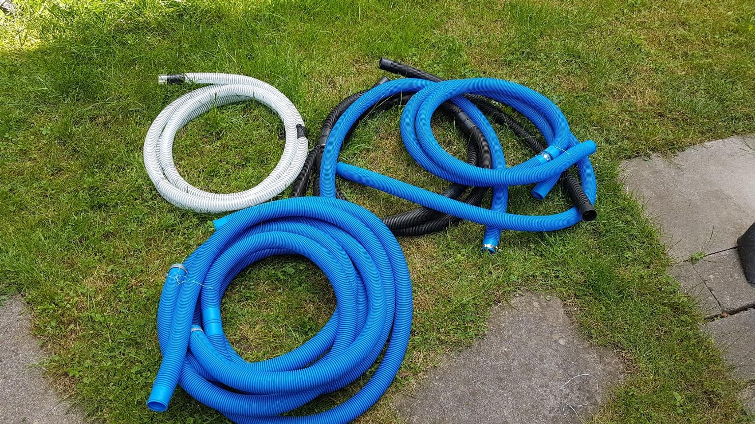 Pool Schläuche in 6710 Marktgemeinde Nenzing für € 5,00 zum Verkauf