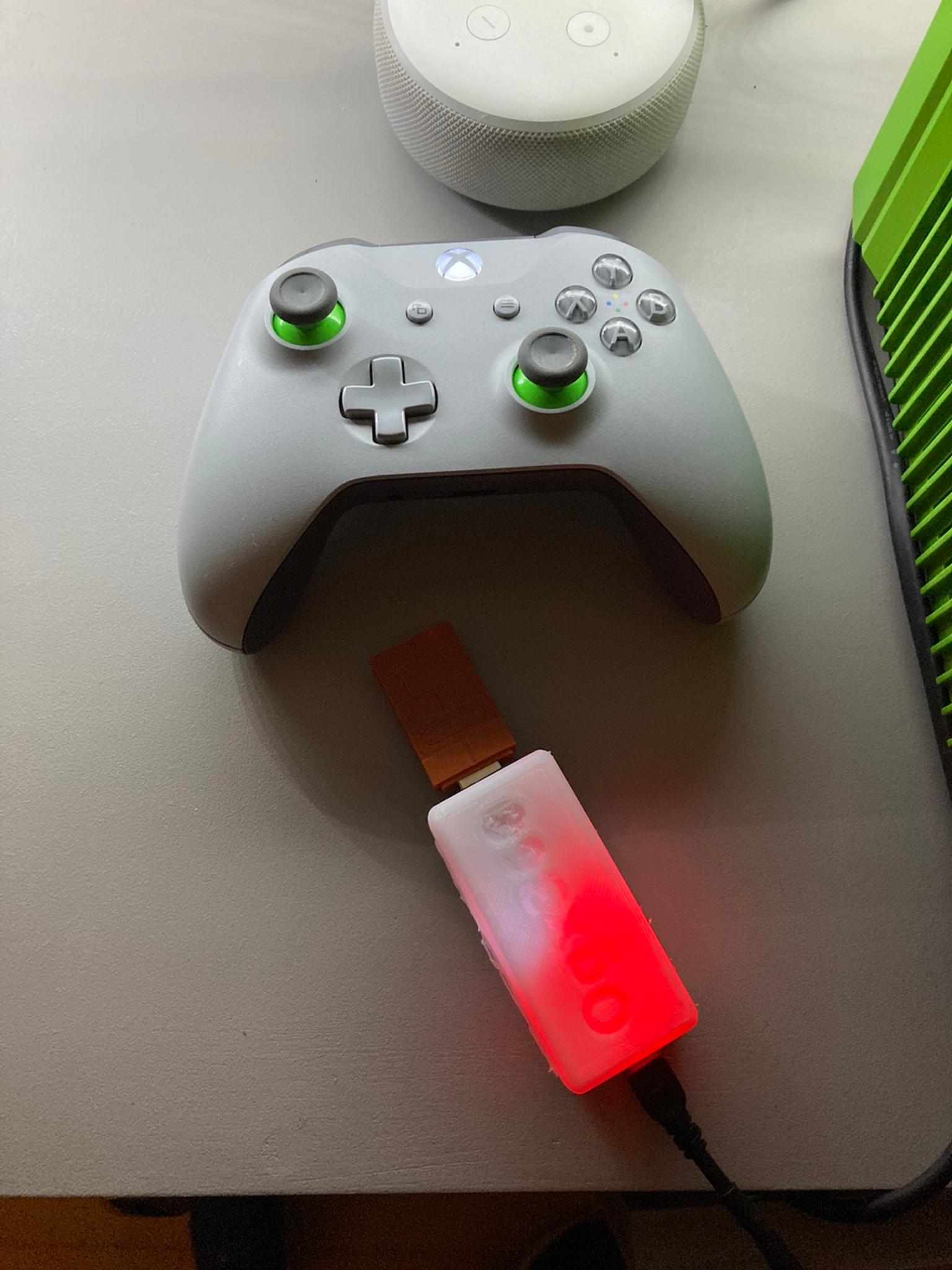 Original Xbox OGX360 wireless adapter in BD17 Bradford for