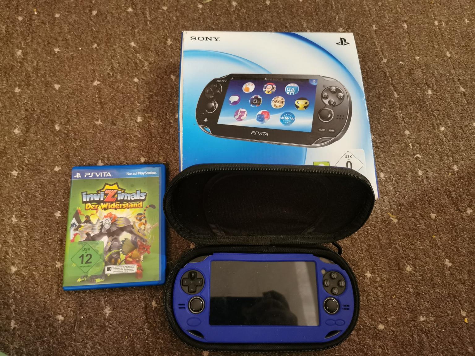 Ps Vita + 3 Spiele in 2840 Warth für € 130,00 zum Verkauf