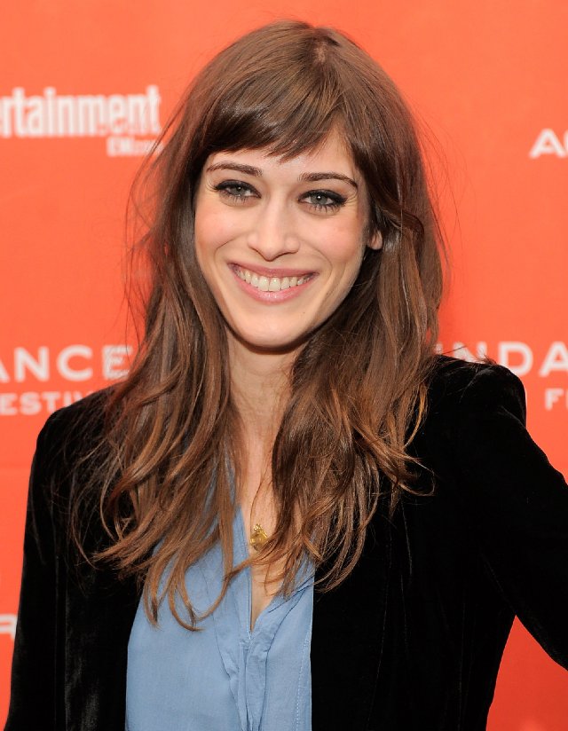 Lizzy Caplan Reunites With Seth Rogen James Franco For The