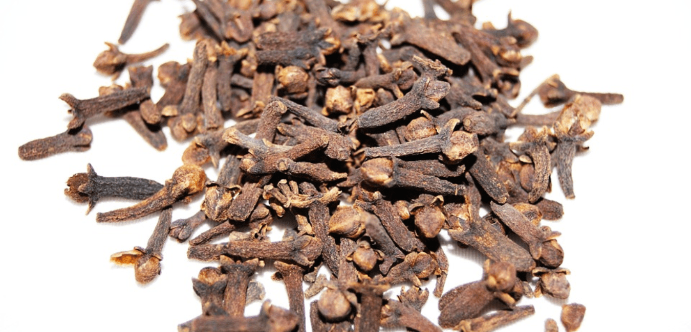 6 Benefits of drinking clove water in the morning