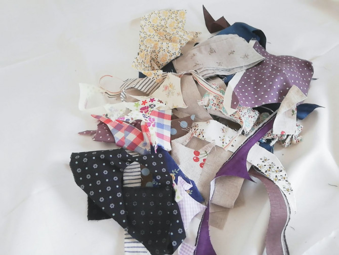 手縫いで簡単♡ハギレで作るナチュラルなお花のコサージュDIY WEBOO[ウィーブー] 暮らしをつくる