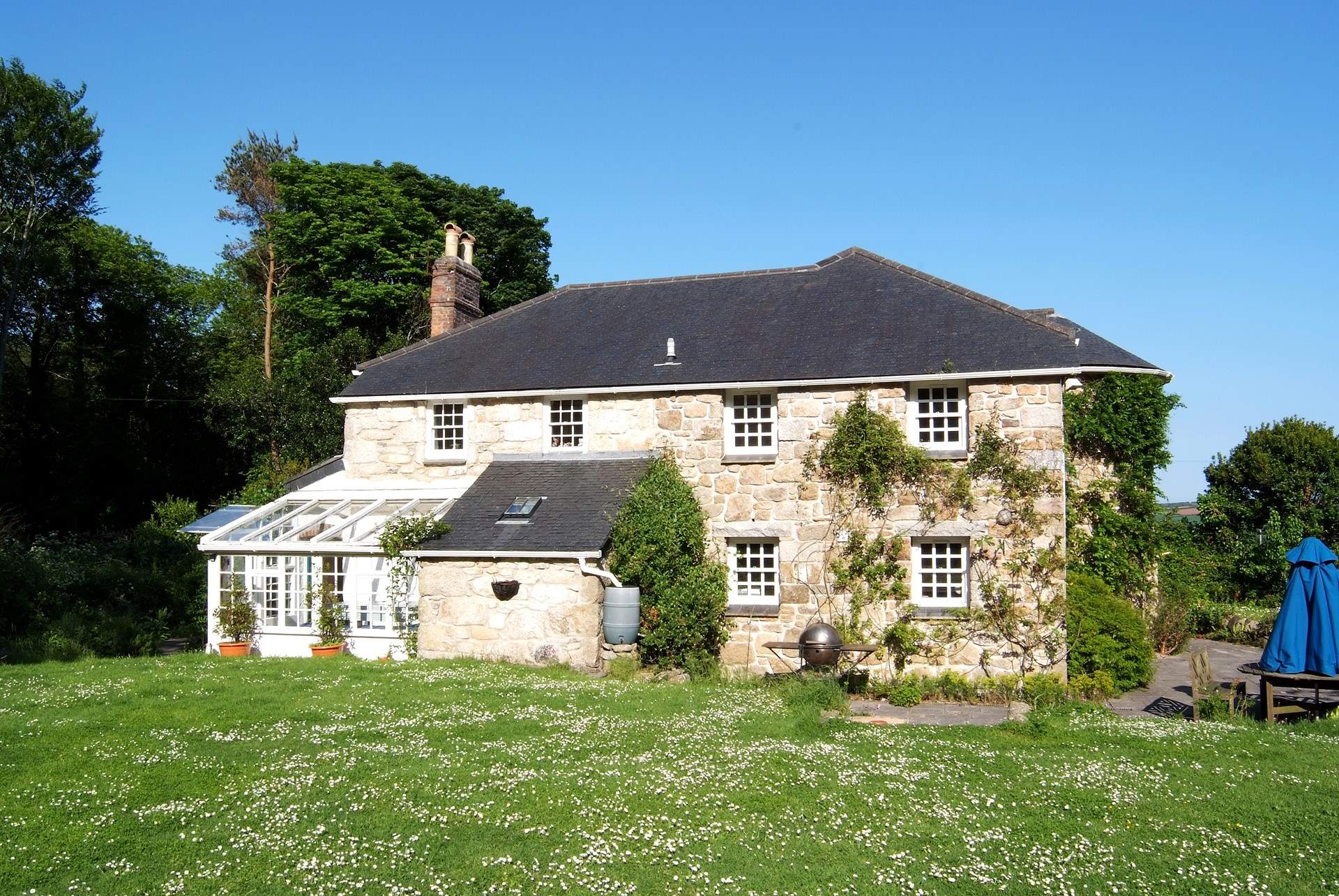 Golden Cock Cottage, Holiday Cottage Description Classic Cottages